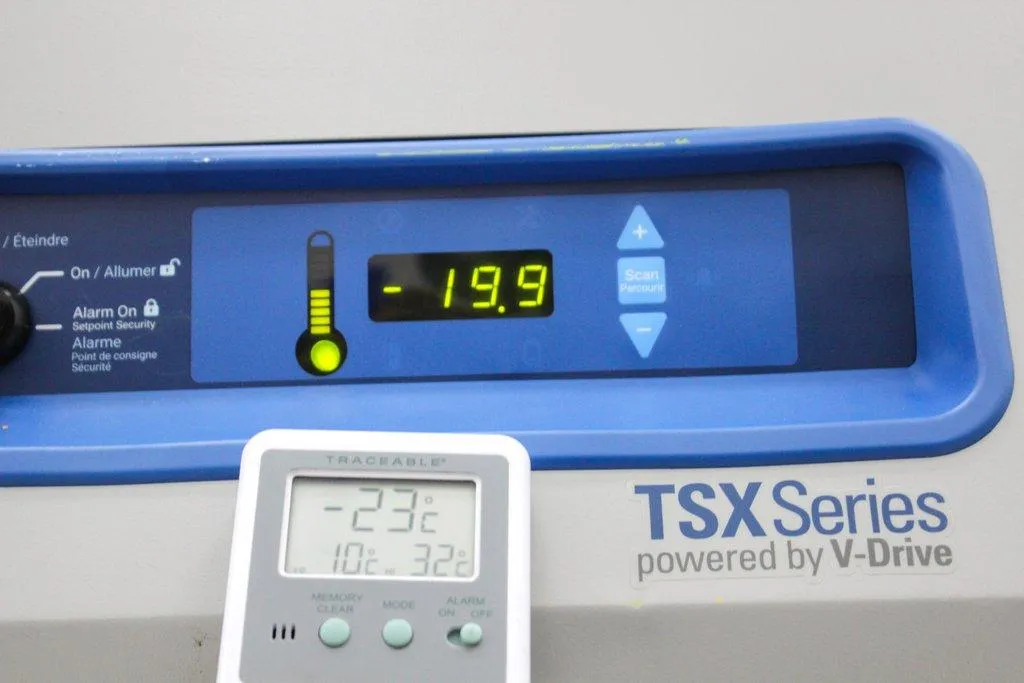 Thermo TSX2320FA Lab Freezer 23 Cu Ft -25 to -15C High Performance Energy Saving