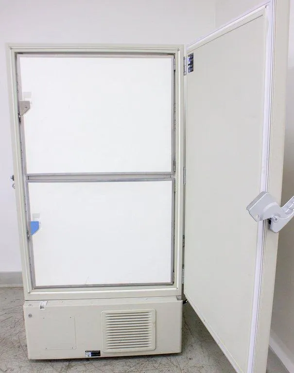 Panasonic MDF-U76VC-PA -86°C Ultra-Low Temperature Upright Freezer 25.7 cu.ft. | 728 L