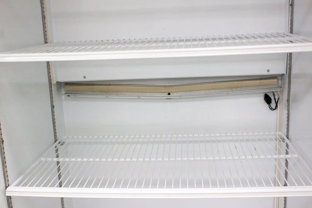 Fisher Isotemp Incubator Model 304 Refrigerated 10C-40C 32in Width Used