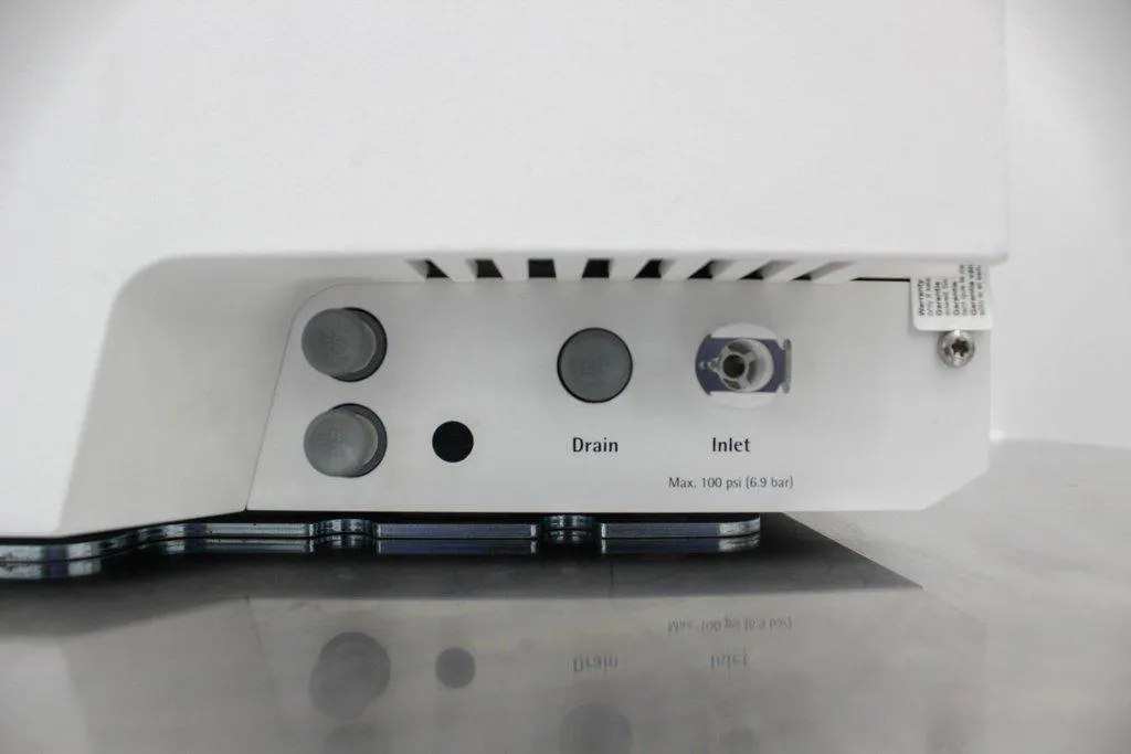 Sartorius Arium Pro UV Ultrapure Water Purification System Wall Mount H20PRO-VF-B 38305628