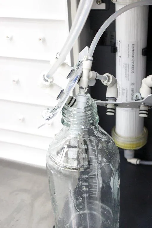 Sartorius Arium Pro UV Ultrapure Water Purification System Wall Mount H20PRO-VF-B 38305628