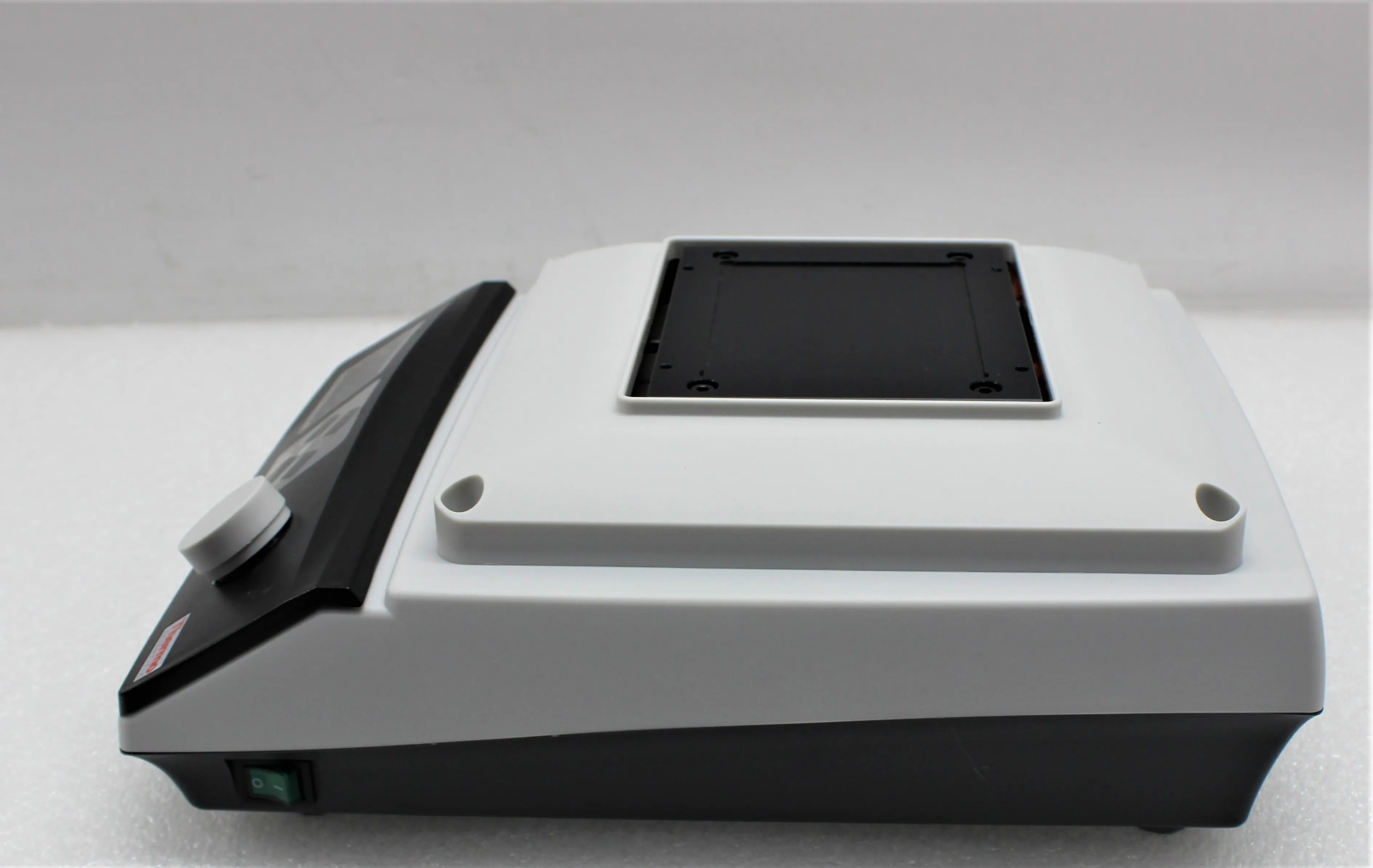 Thermo Scientific Digital Heating Shaking Drybath GCKT28027