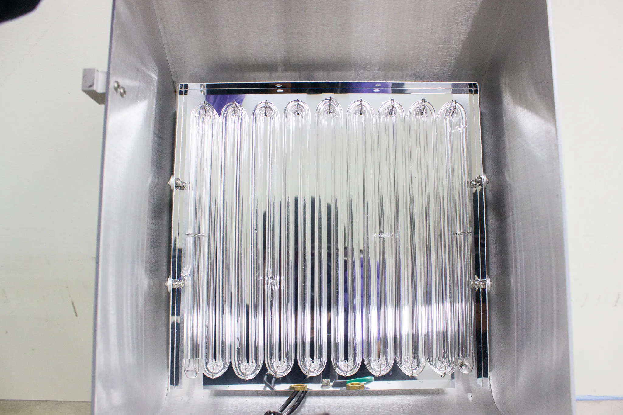 Novascan PSD Pro Series DIgital UV Ozone System w/ OES-1000D Ozone Elimination System