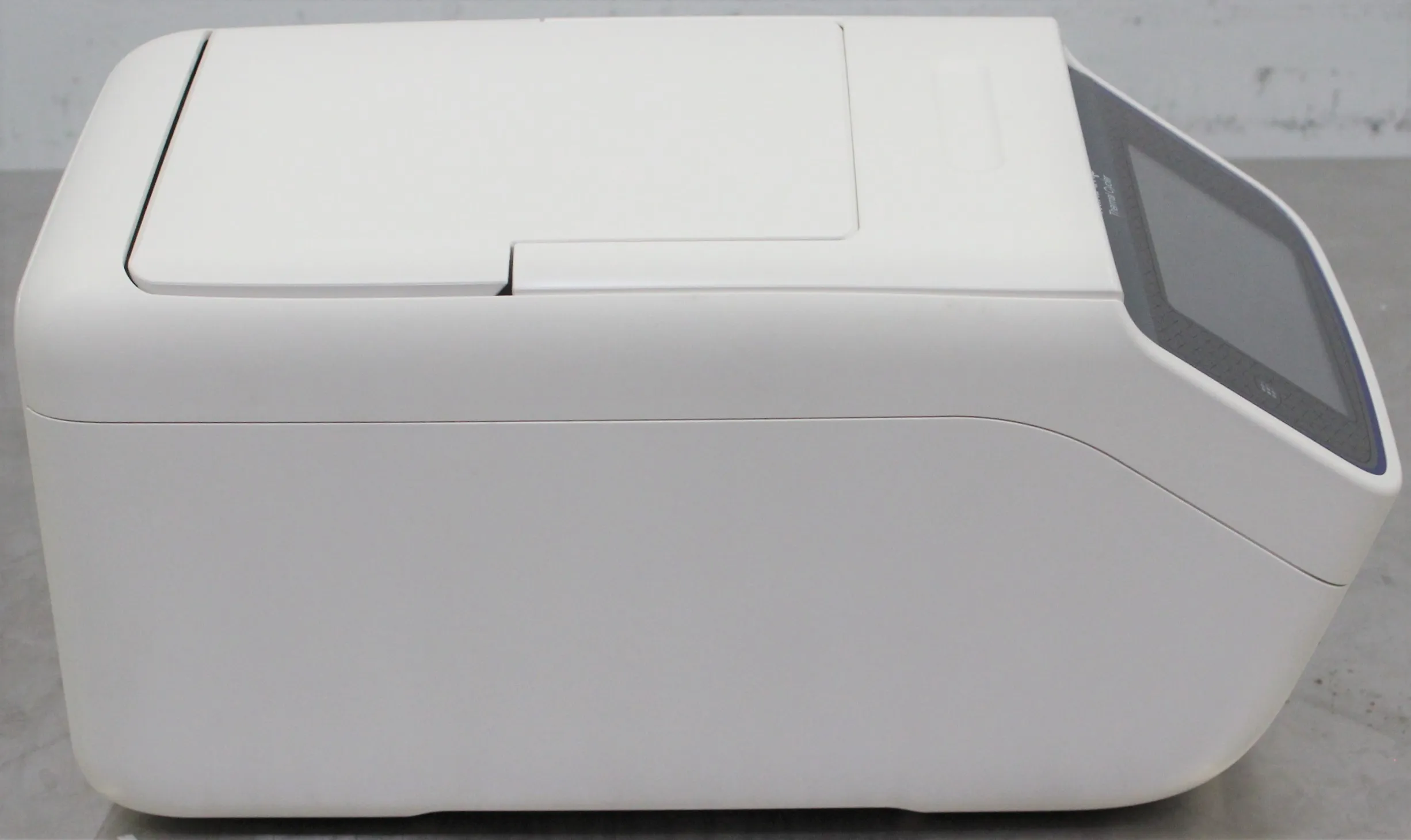 Applied Biosystems MiniAmp Thermal Cycler A37028 PCR Machine High Throughput-Compatible