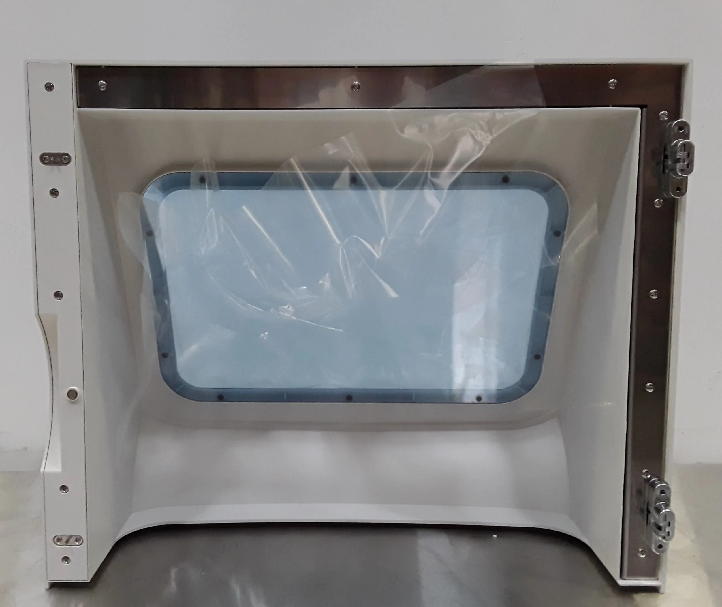 Applied Biosystems Genetic Analyzer 3500xL Dx Front Panel