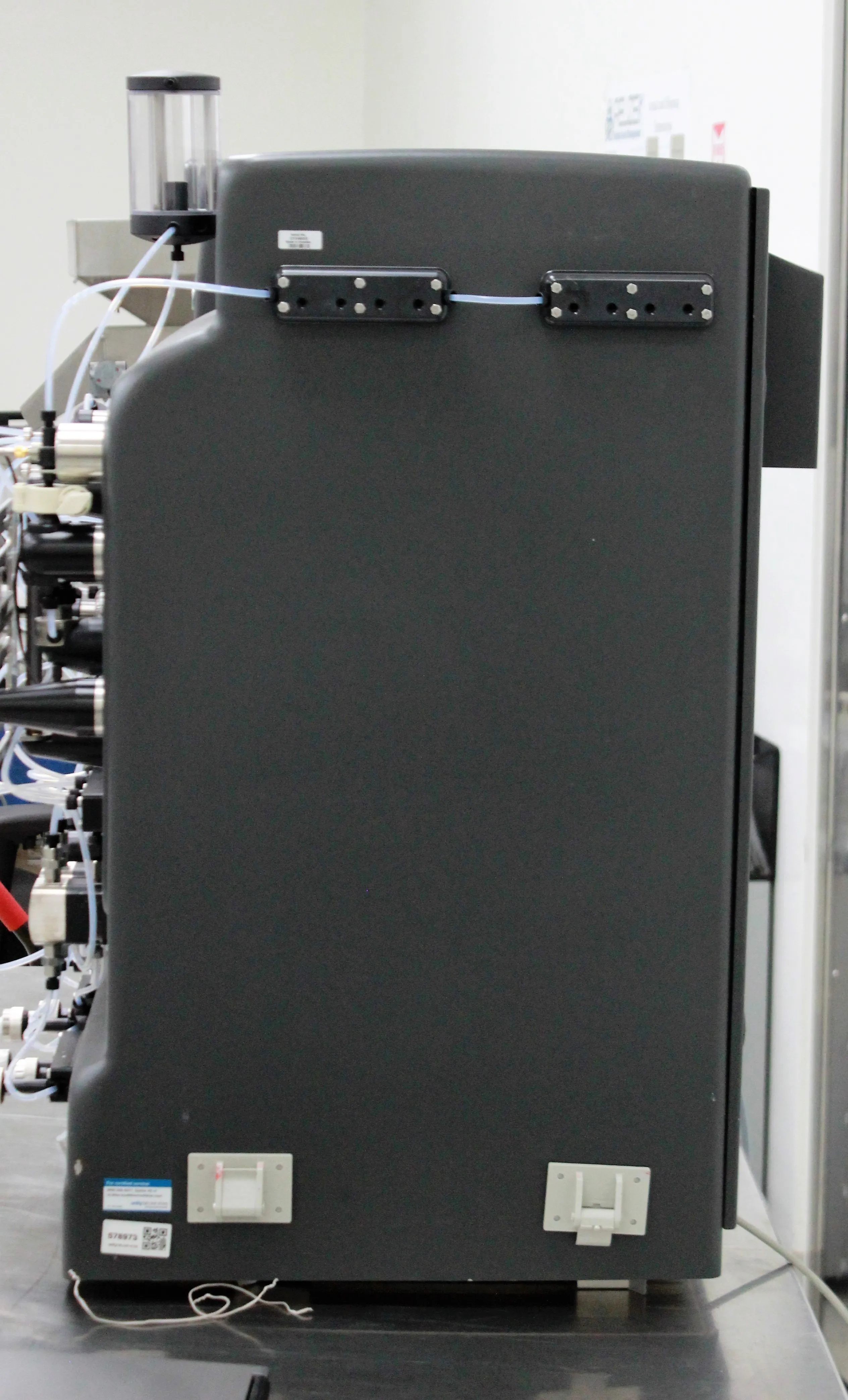 GE AKTApilot HPLC System
