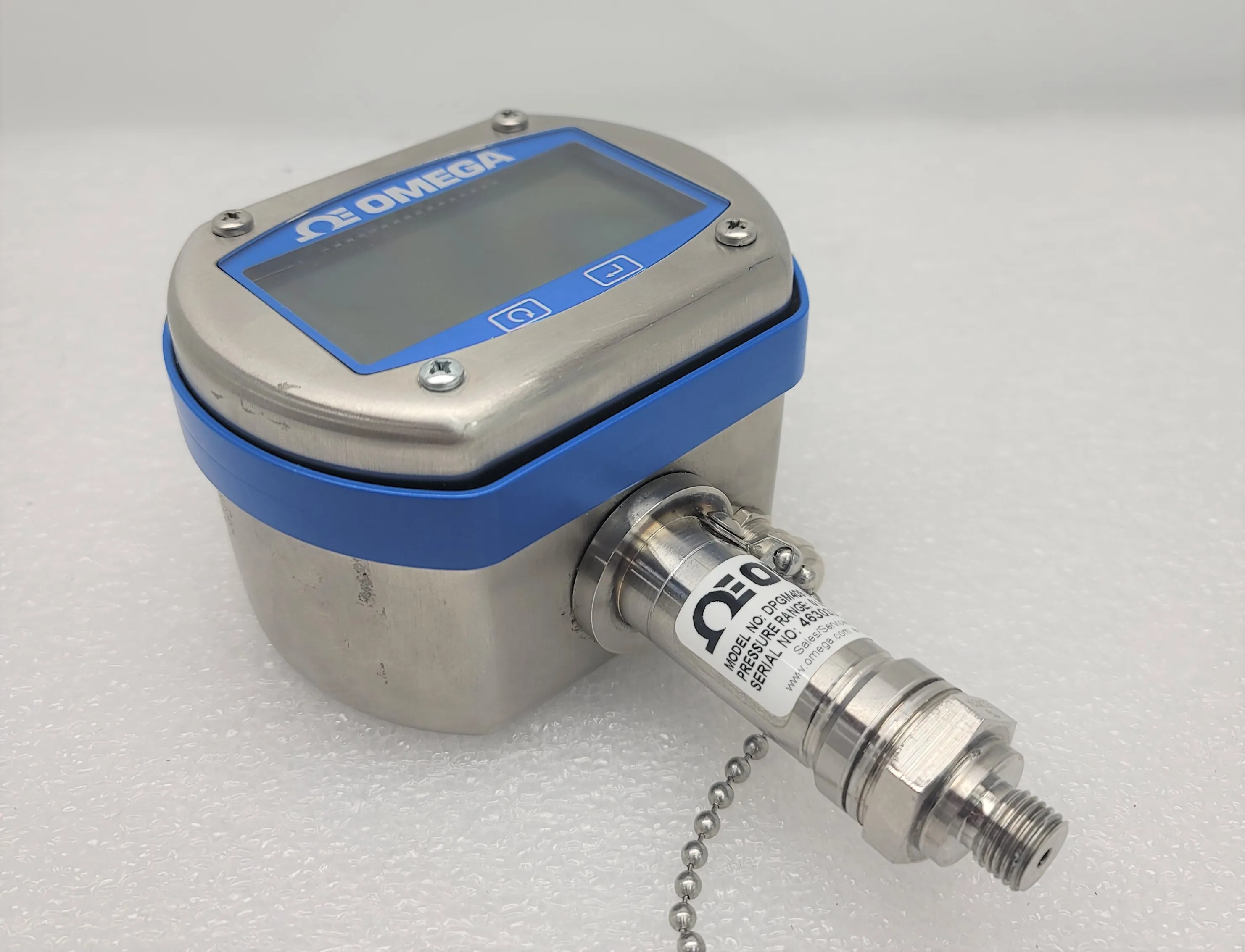 Omega DPGM409-350HG Digital Pressure Gauge with 0.08% Accuracy