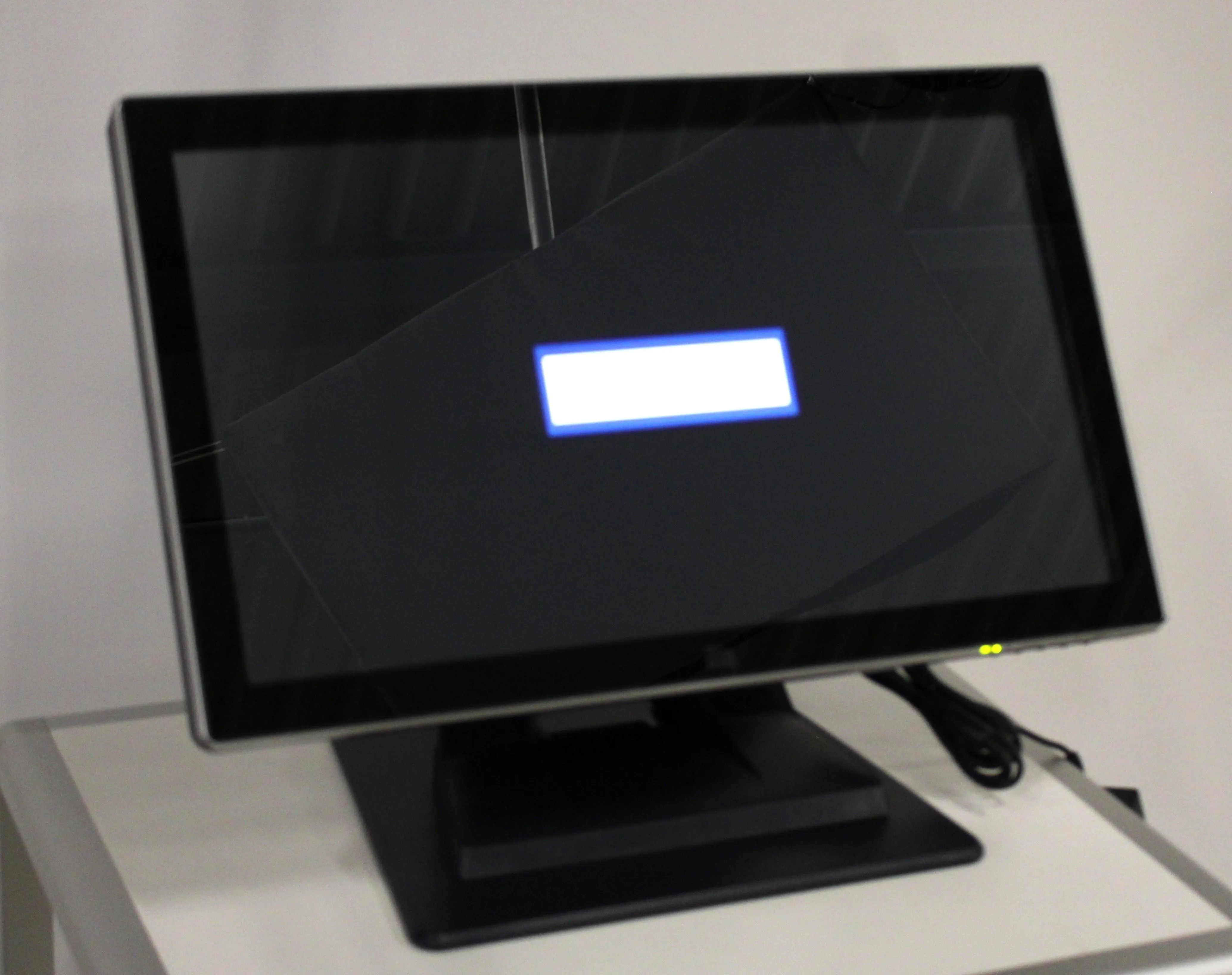 ELO 1919L 19 LCD Desktop Touchmonitor for Cascadion