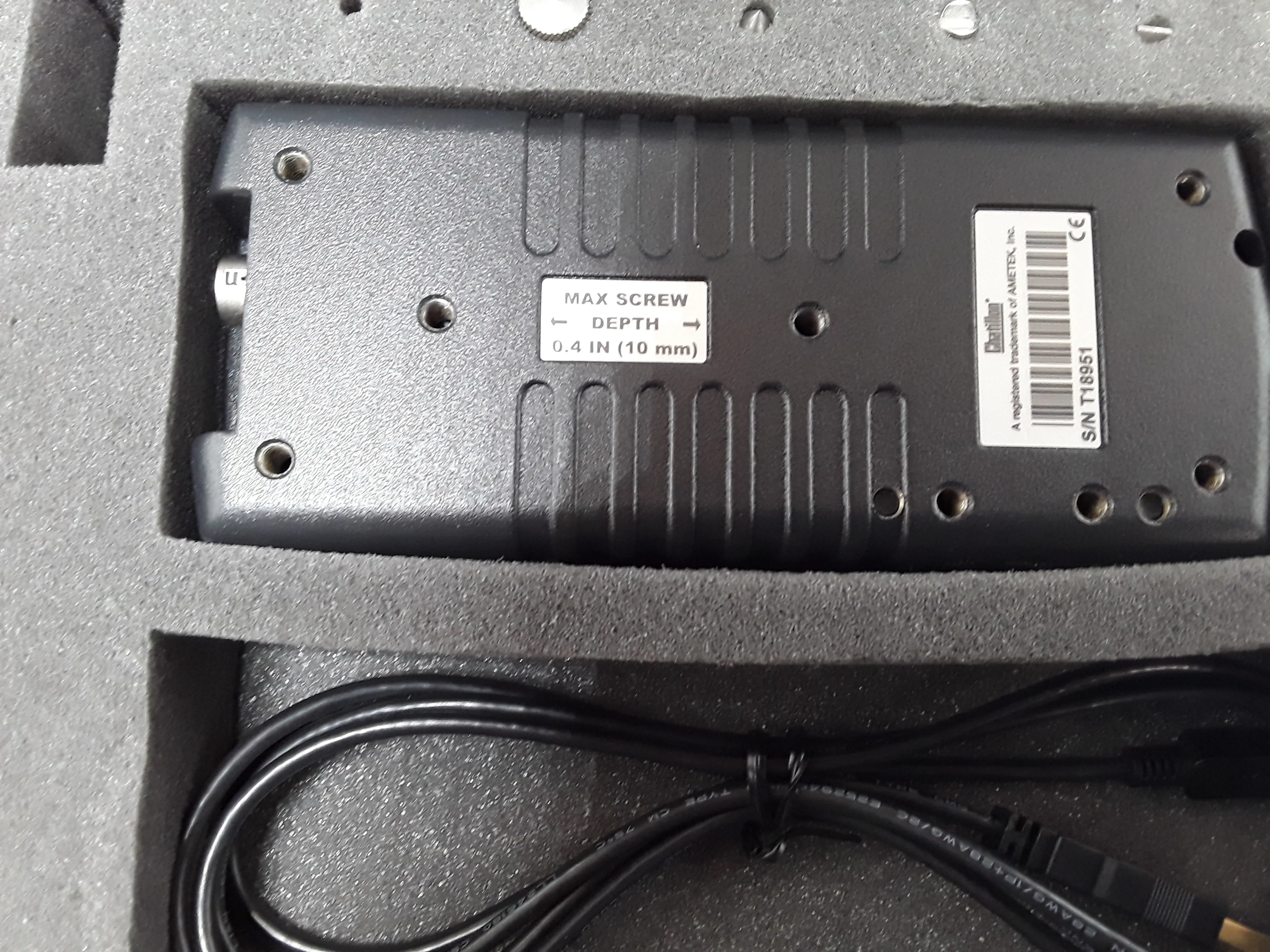 Ametek Chatillon DFE II Series Digital Force Gauge with Accessories