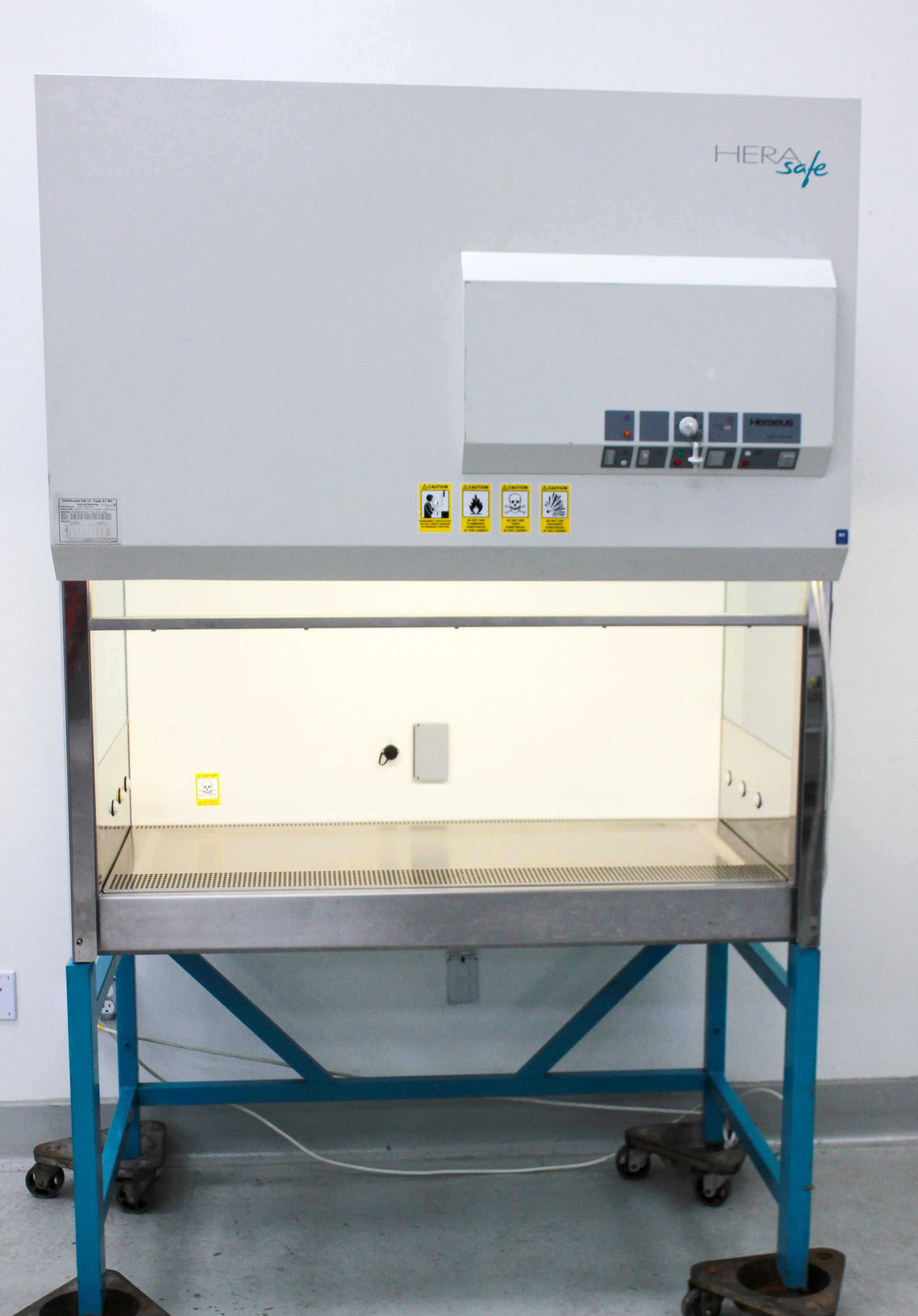 Kendro HeraSafe HS12 Class II (Type A2) Biological Safety Cabinet 4ft with 30-Day Warranty