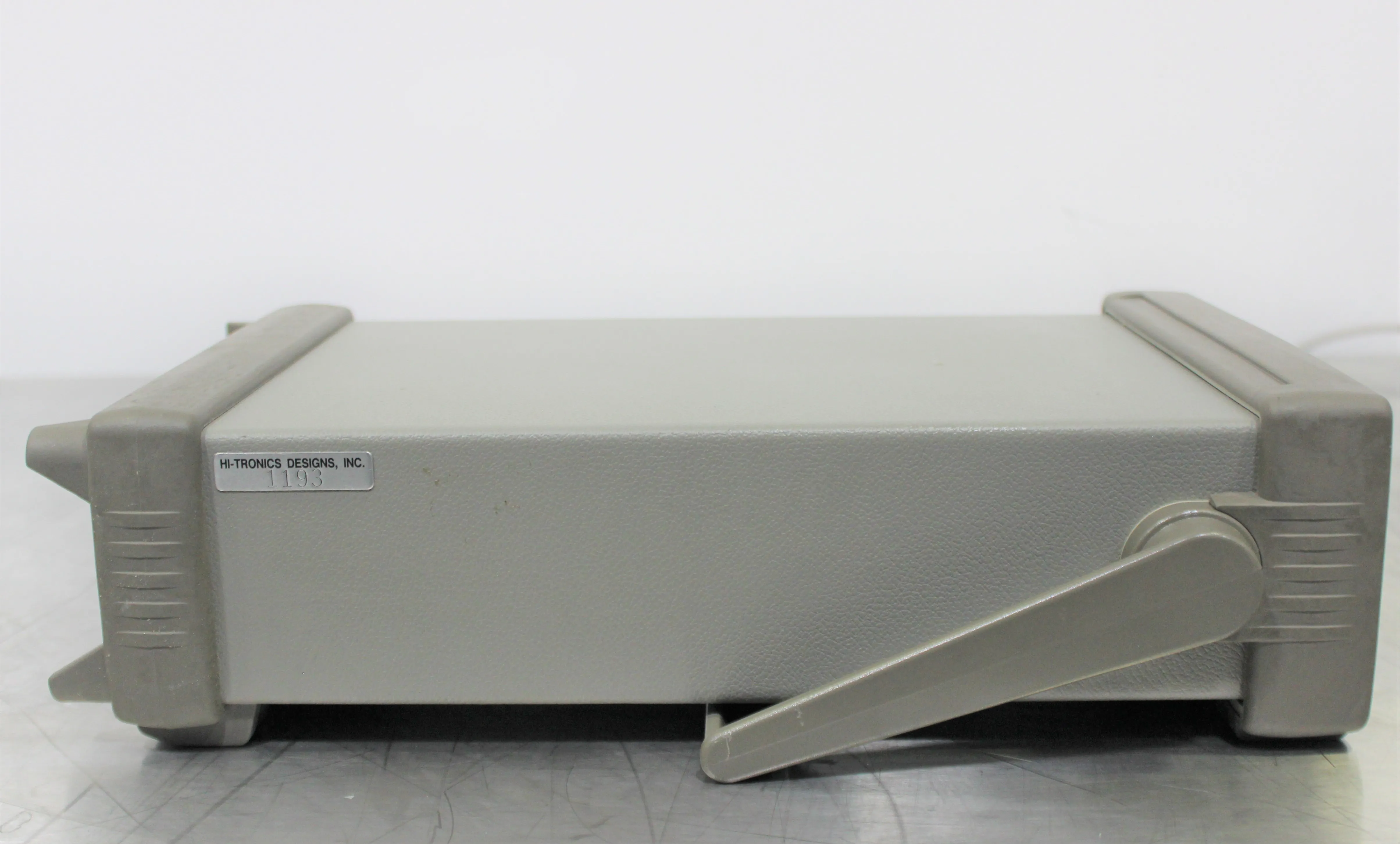 Hewlett Packard 33120A Function/Arbitrary Waveform Generator