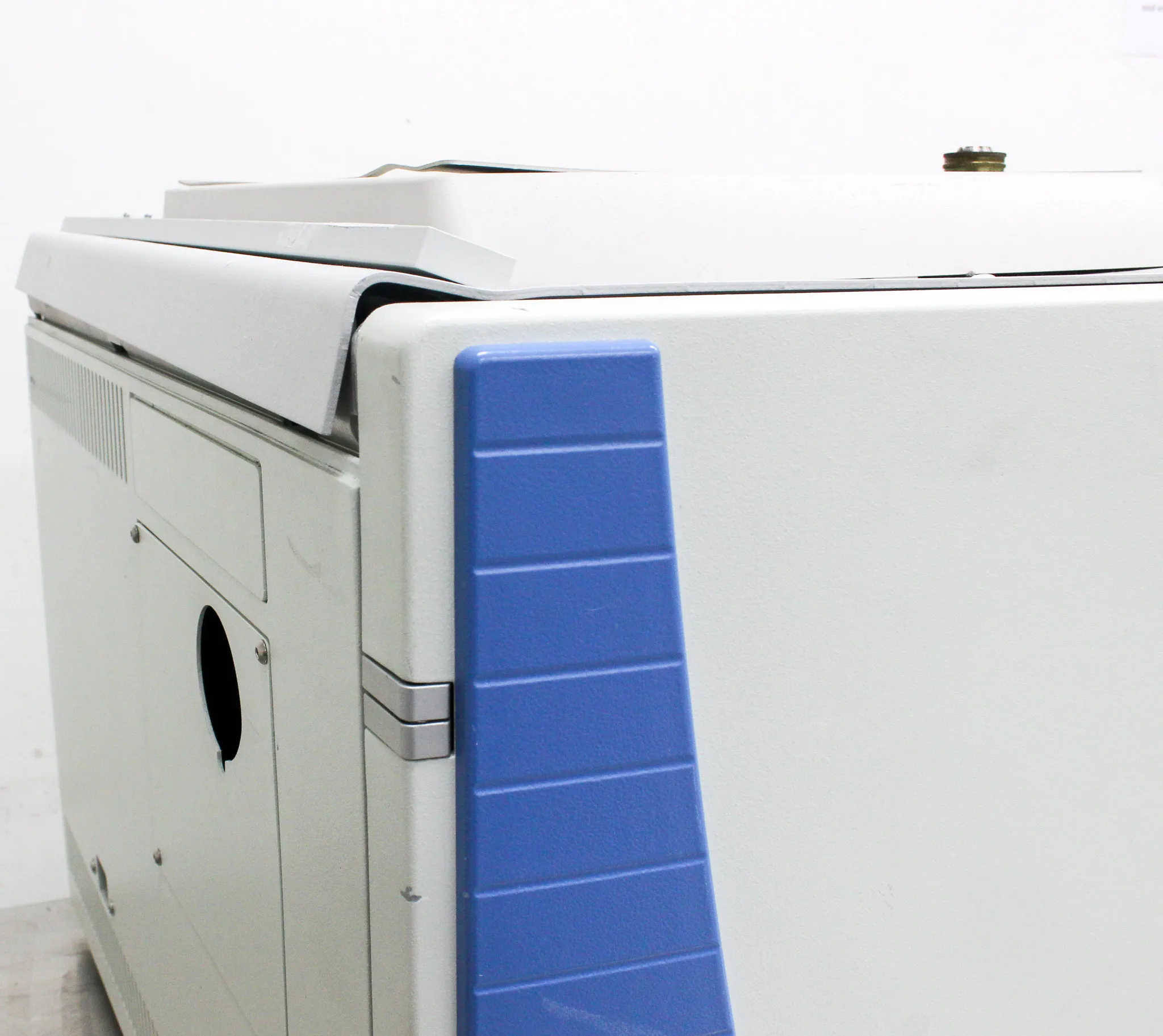 Thermo Finnigan TraceGC Ultra Gas Chromatograph K27300000000070