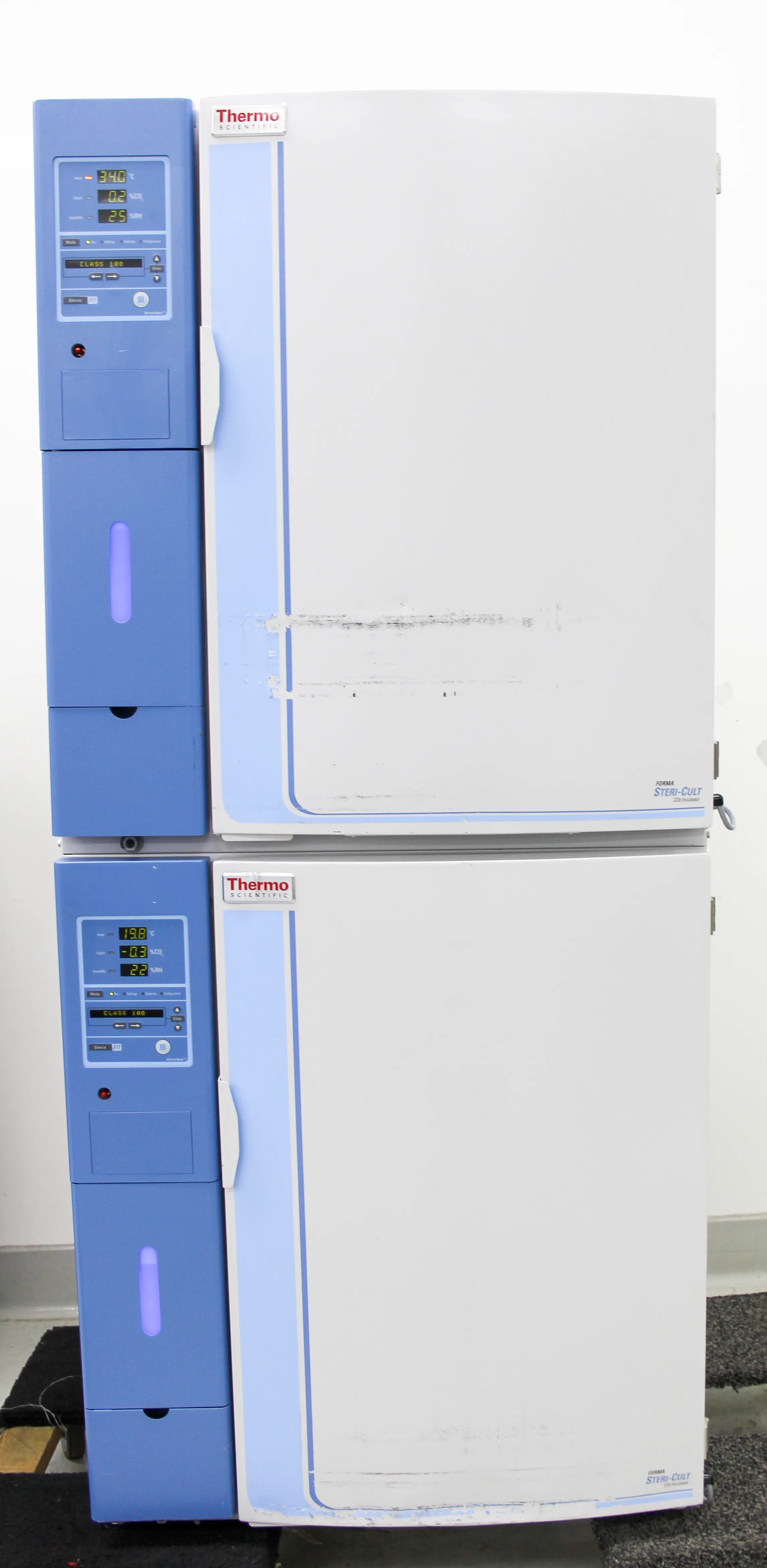 Thermo Scientific 3307 Forma Steri-Cult Dual Stack CO2 Incubator