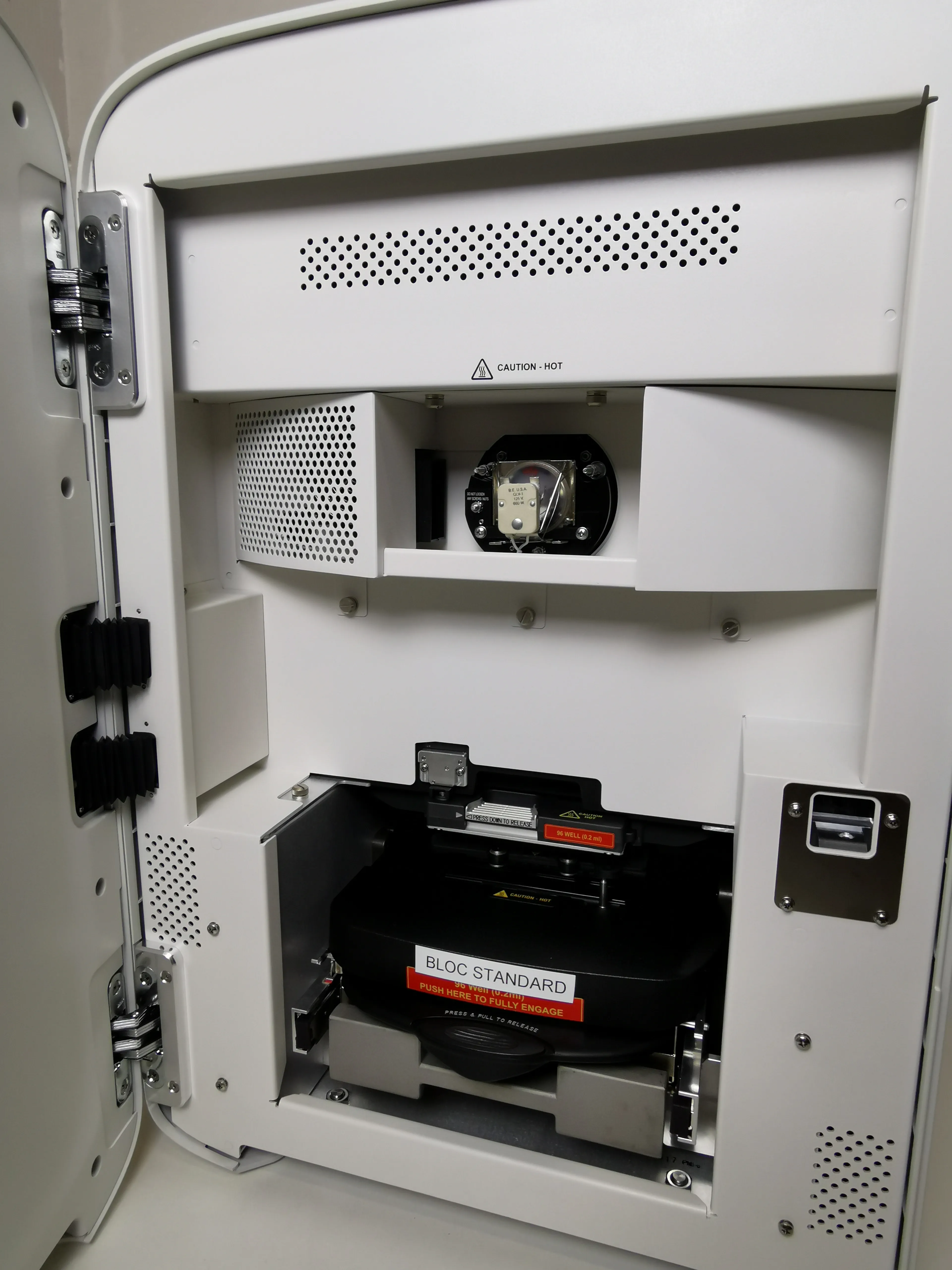 Applied Biosystems QuantStudio 7 Flex Real-Time PCR System, 384-well