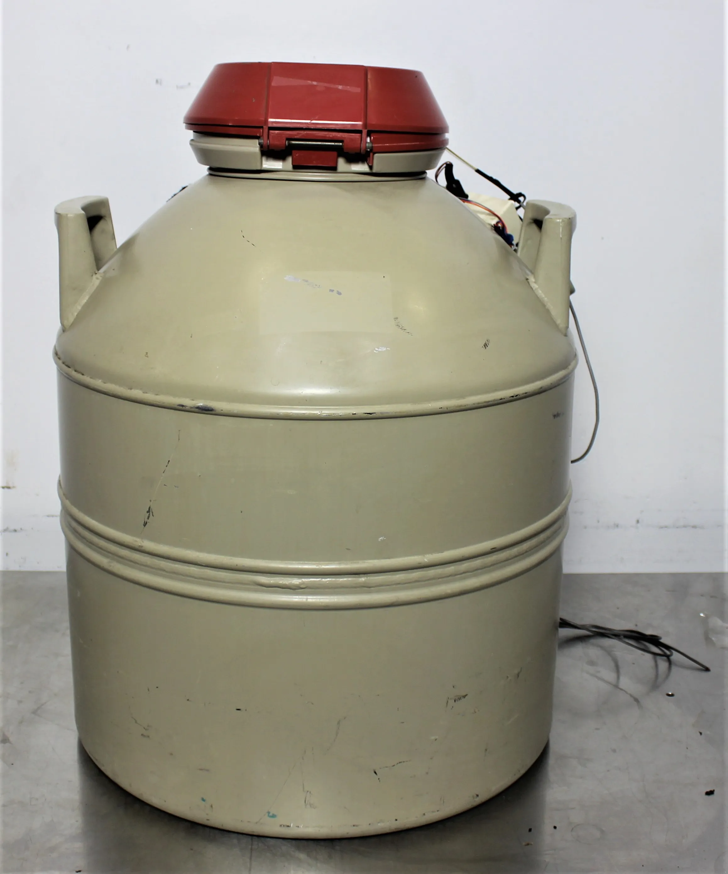 MVE XC Series Aluminum Nitrogen Freezer ATA93L167