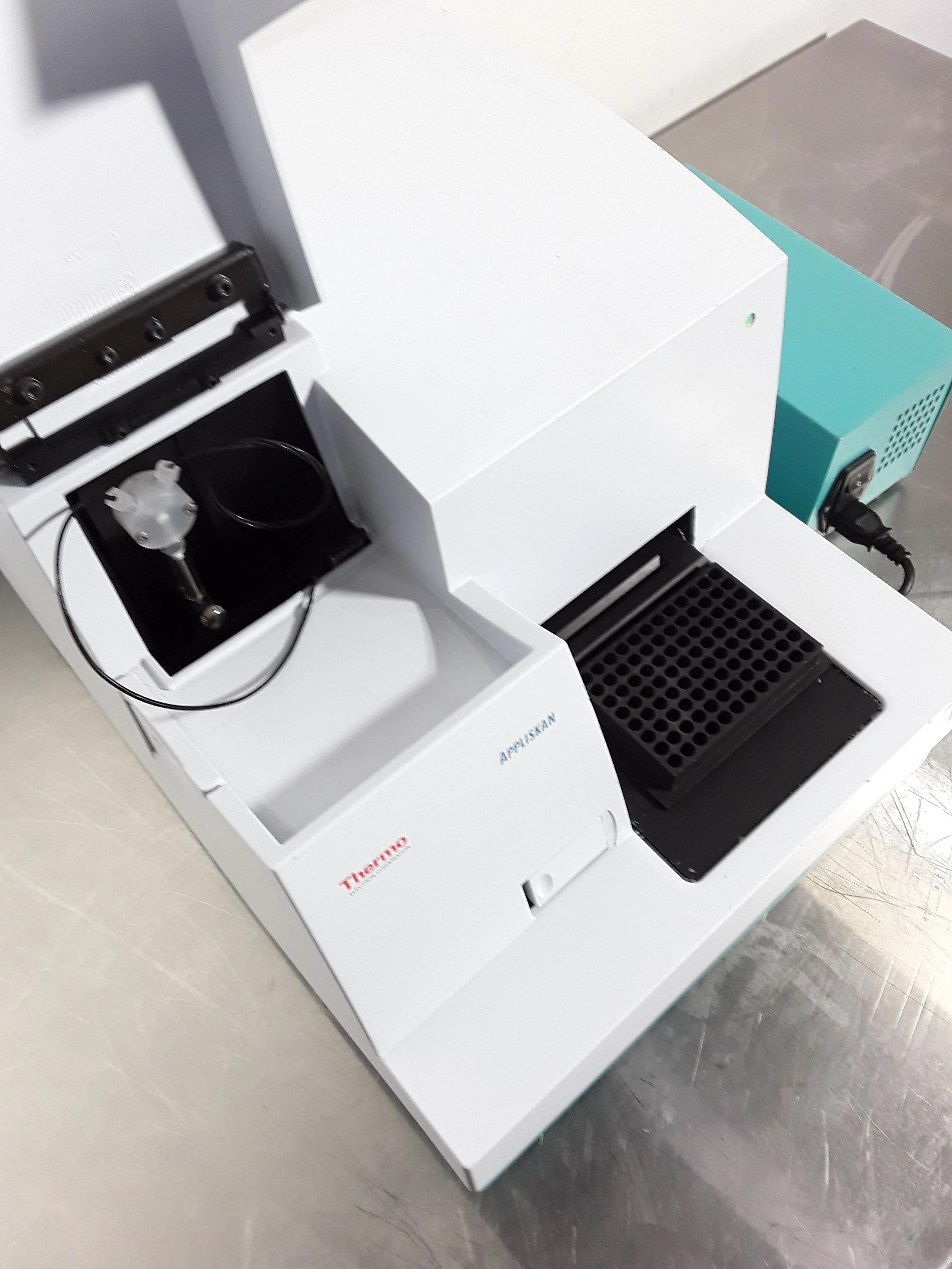Thermo Scientific Appliskan 5230010 Fluorometer