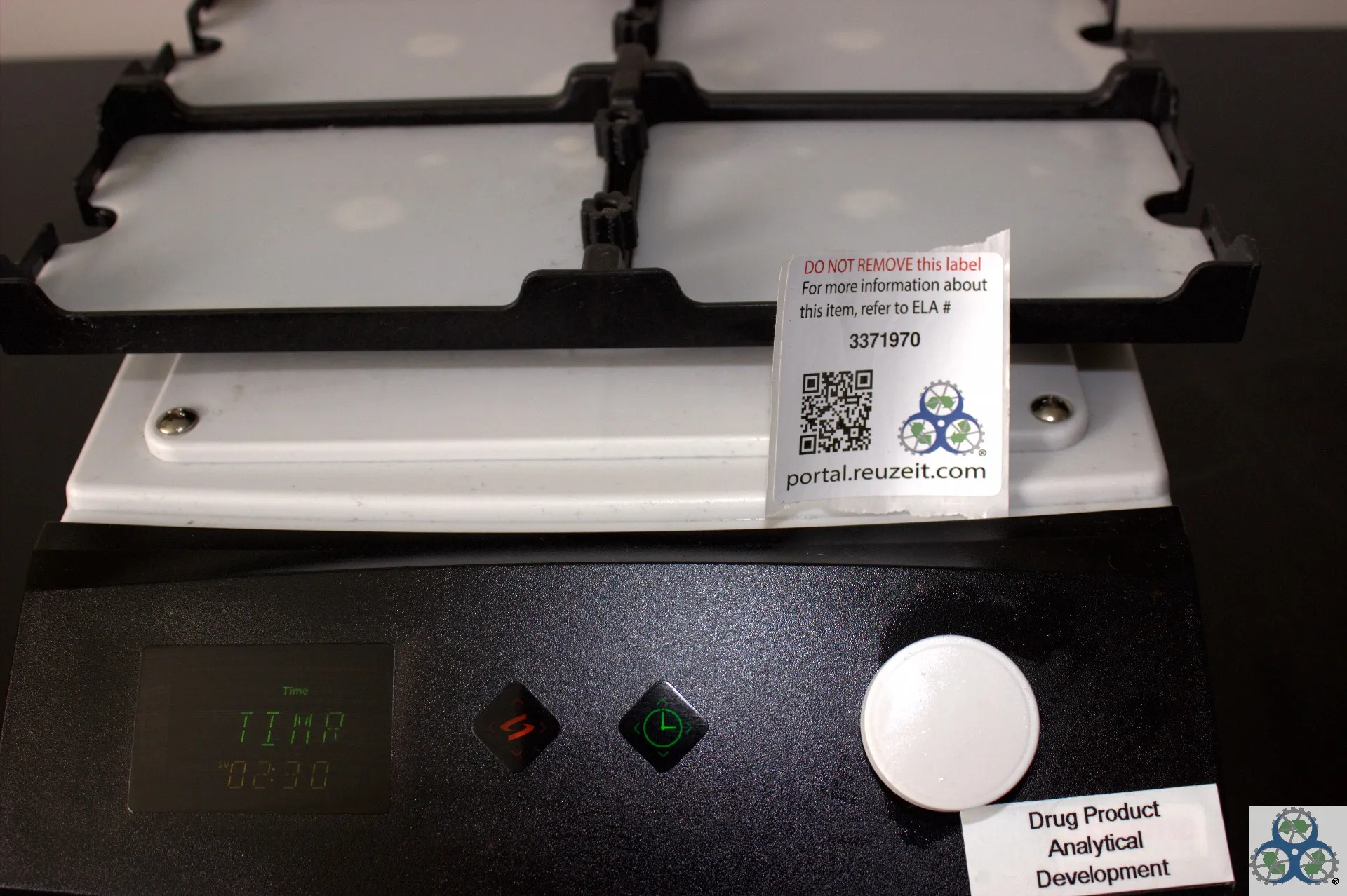 ThermoFisher Compact Digital Microplate Shaker HAKT23016