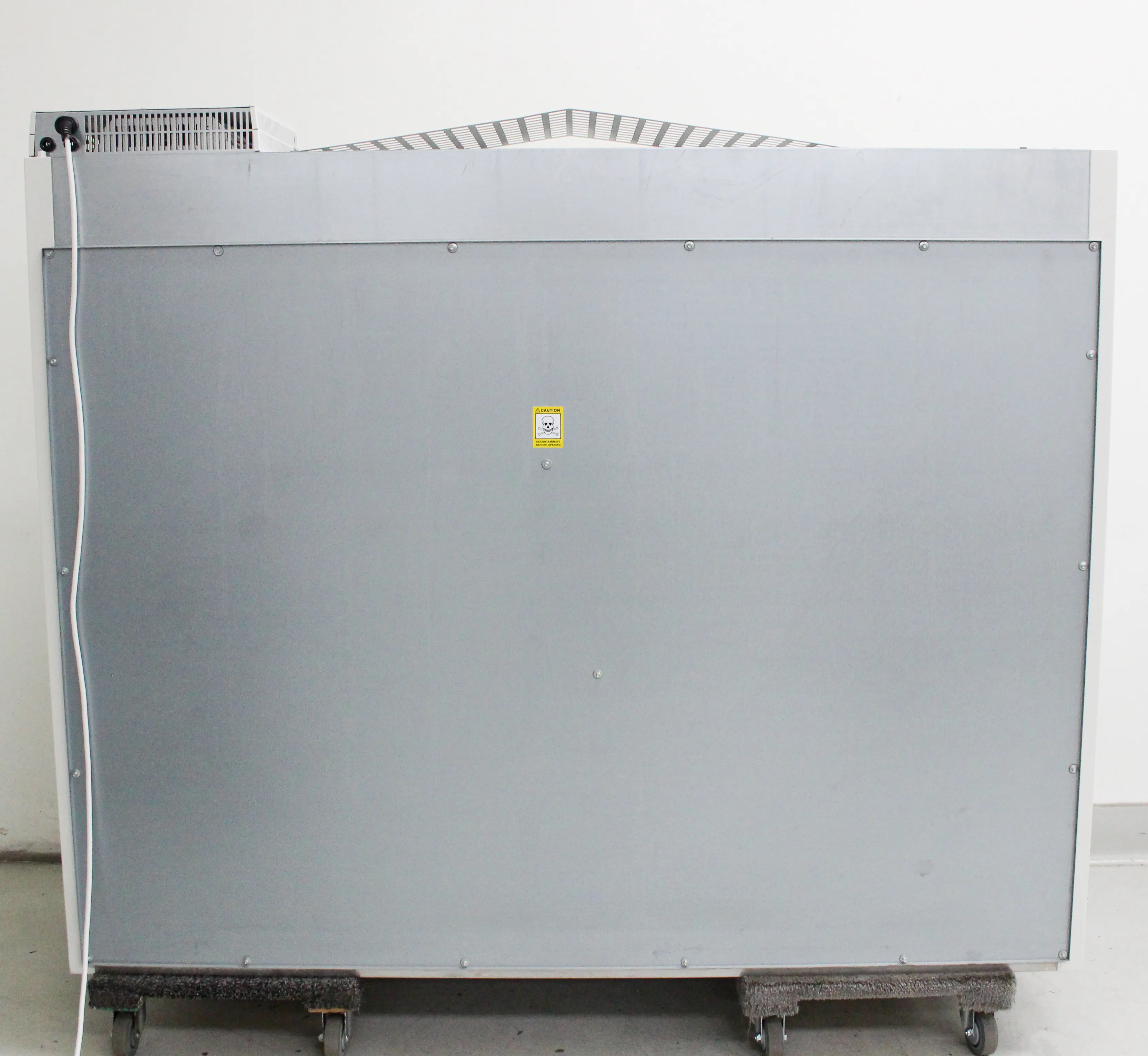 Thermo Scientific HERAsafe KS 18 Class II, Type A2 Biosafety Cabinet