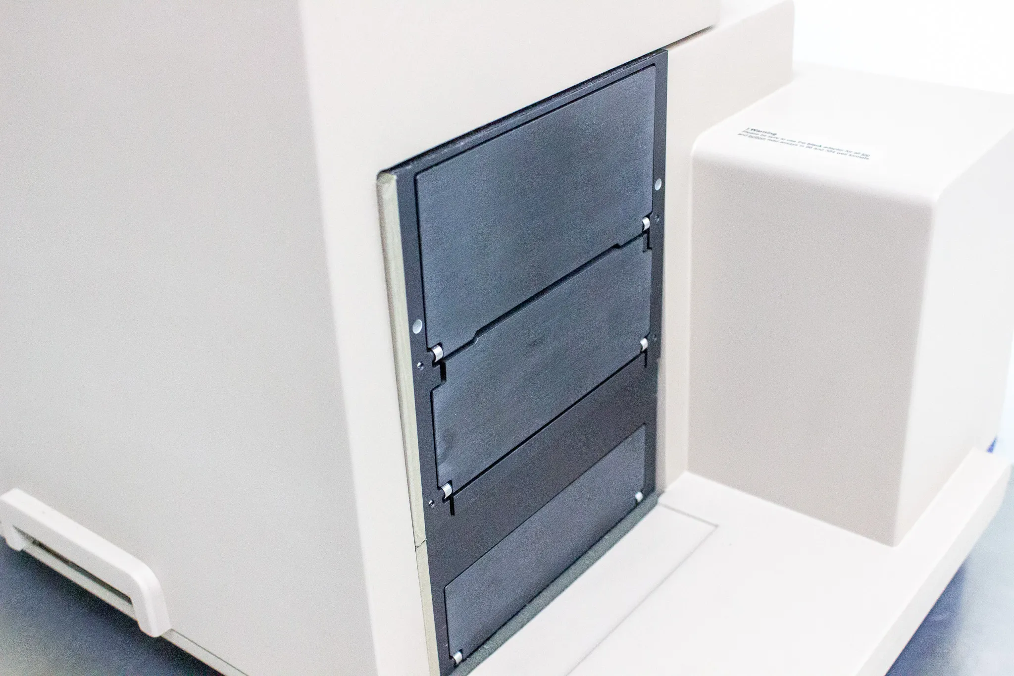Molecular Devices FlexStation 3 Multi-Mode Microplate Reader