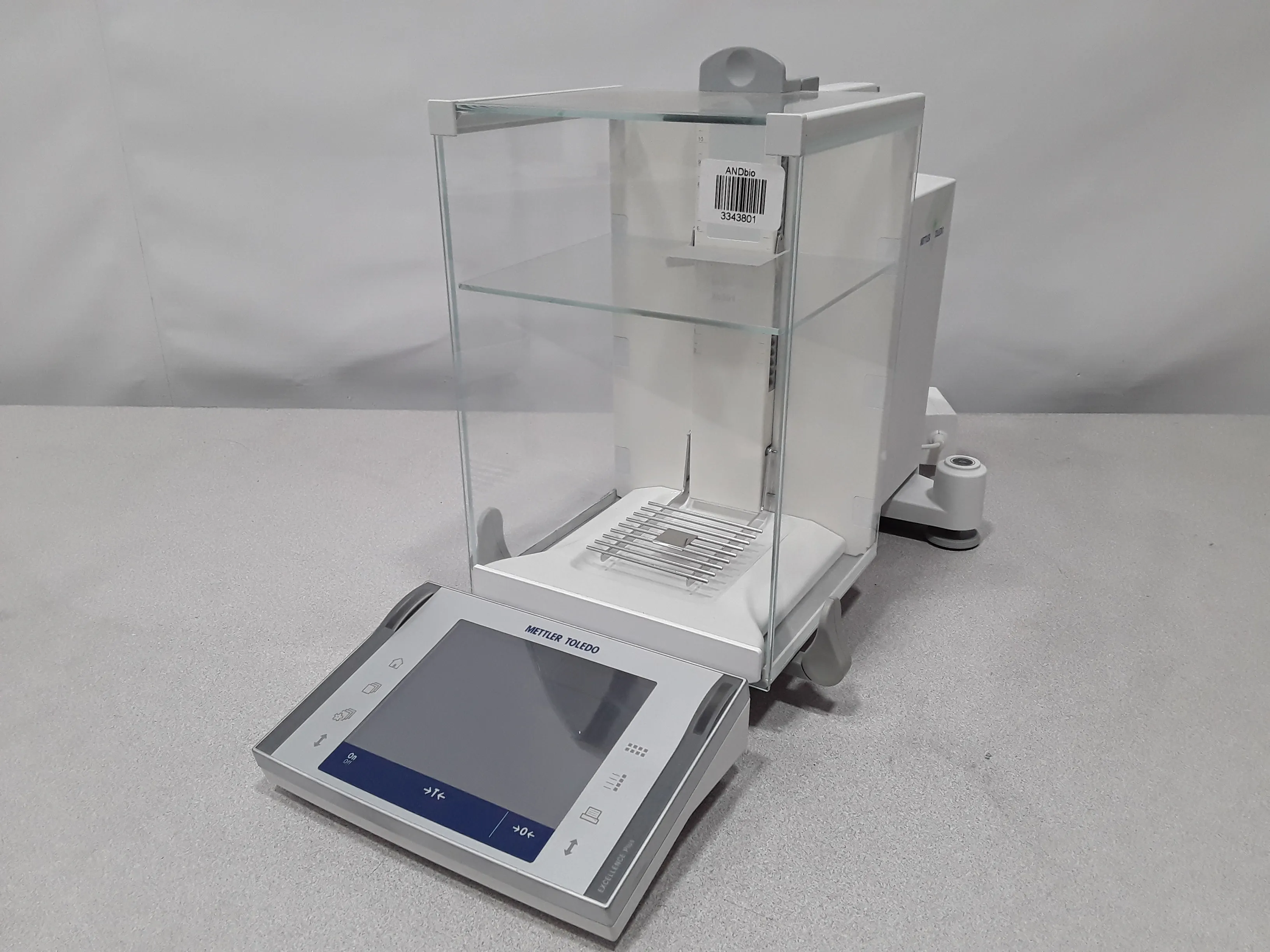 Mettler-Toledo XP204 Analytical Balance 220g/0.1mg SmartSens SmartGrid SmartScreen ProFACT