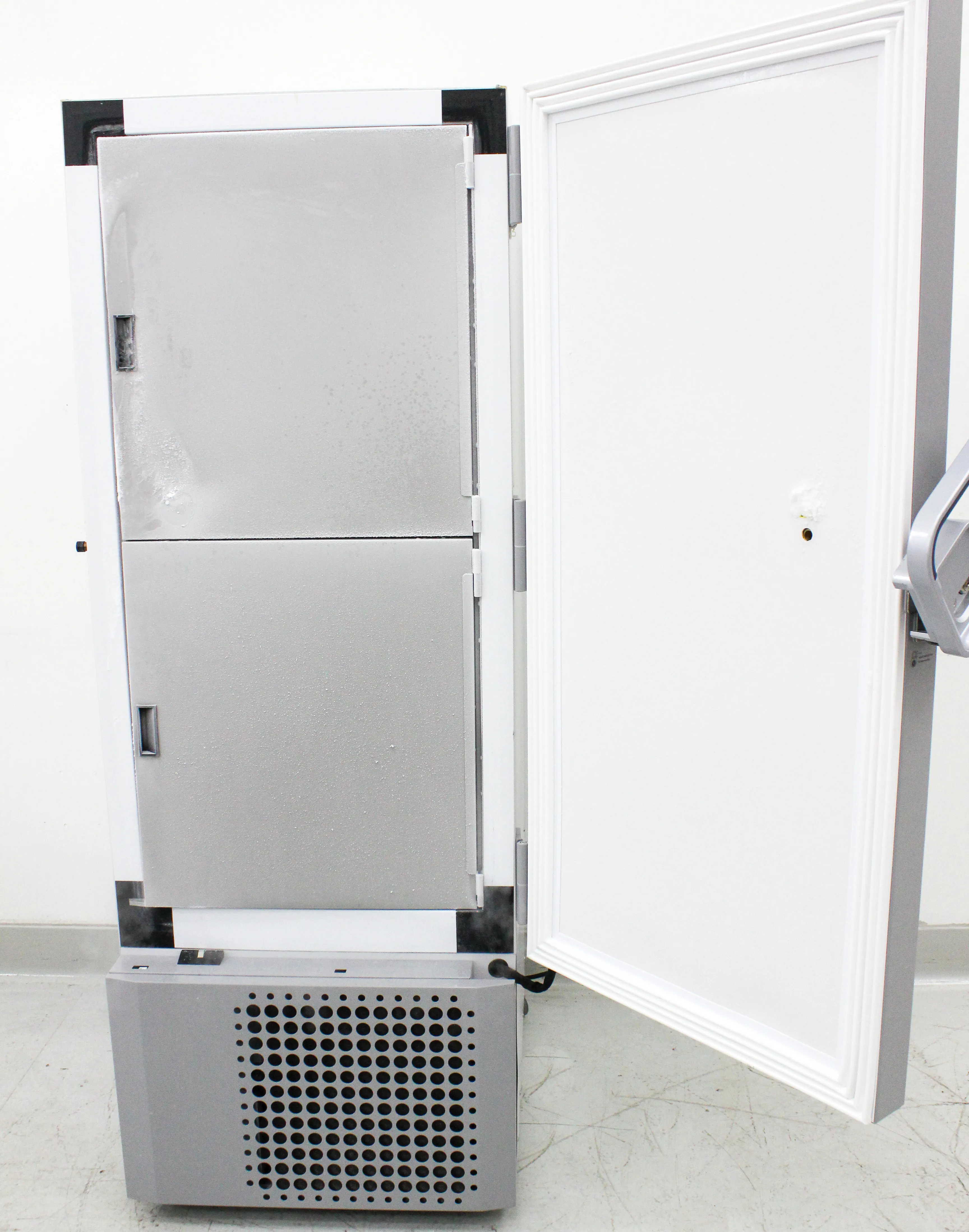 Thermo Scientific TSX40086A Ultra-Low Temperature Freezer