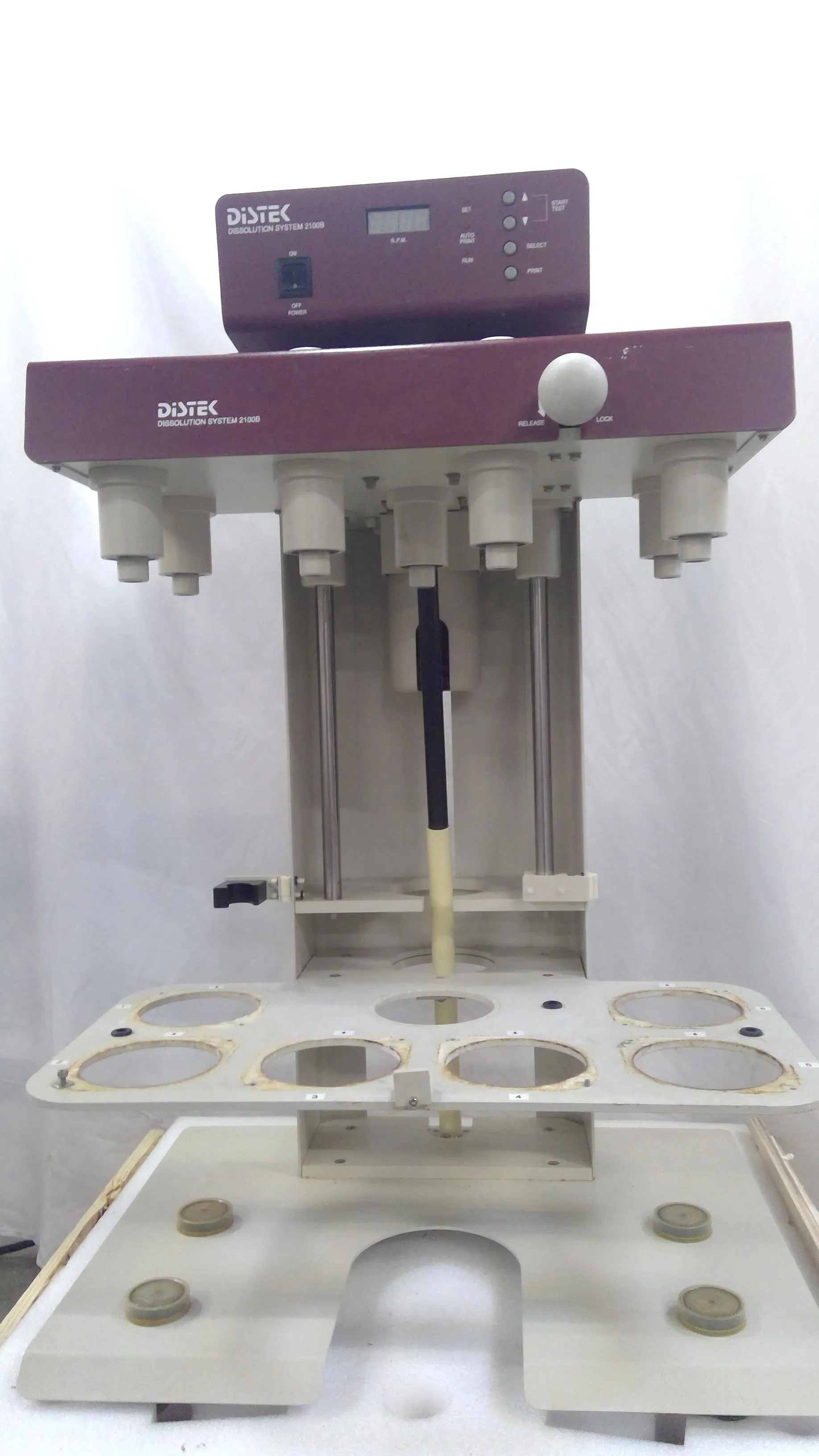 Distek 2100B Dissolution System