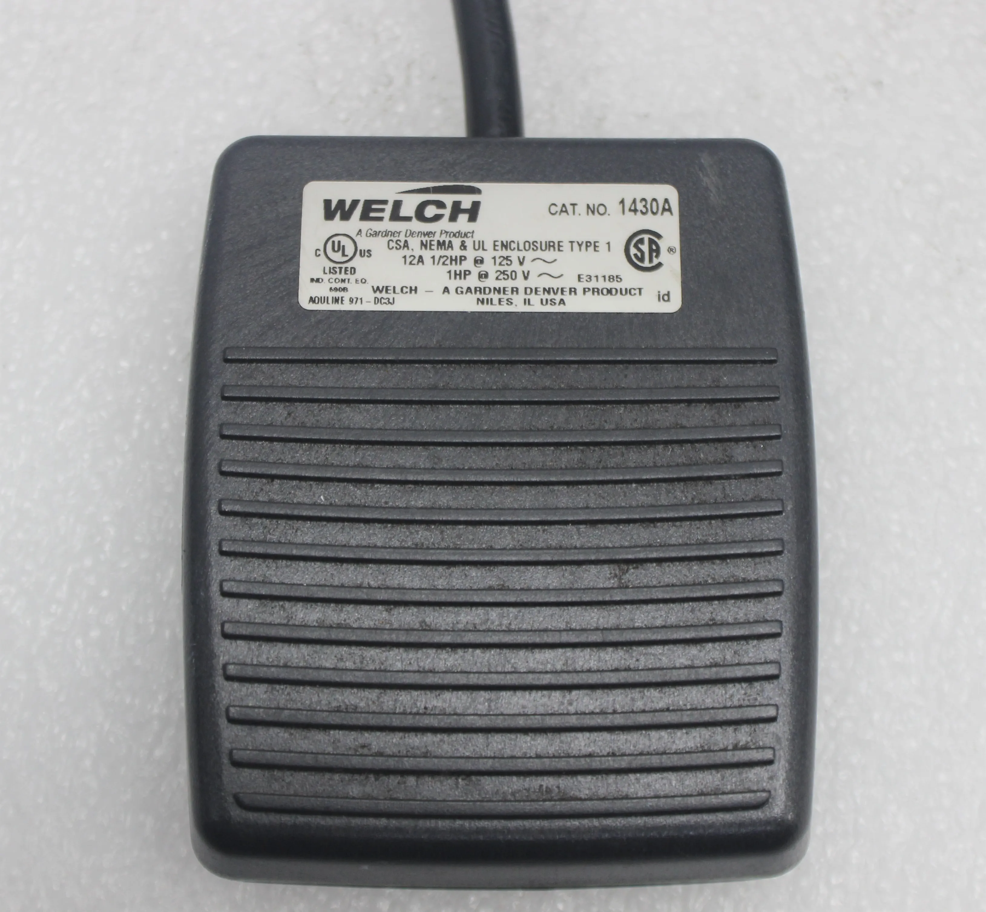 Used Welch 2546B-01 Piston Vacuum Pump 120V 60Hz US