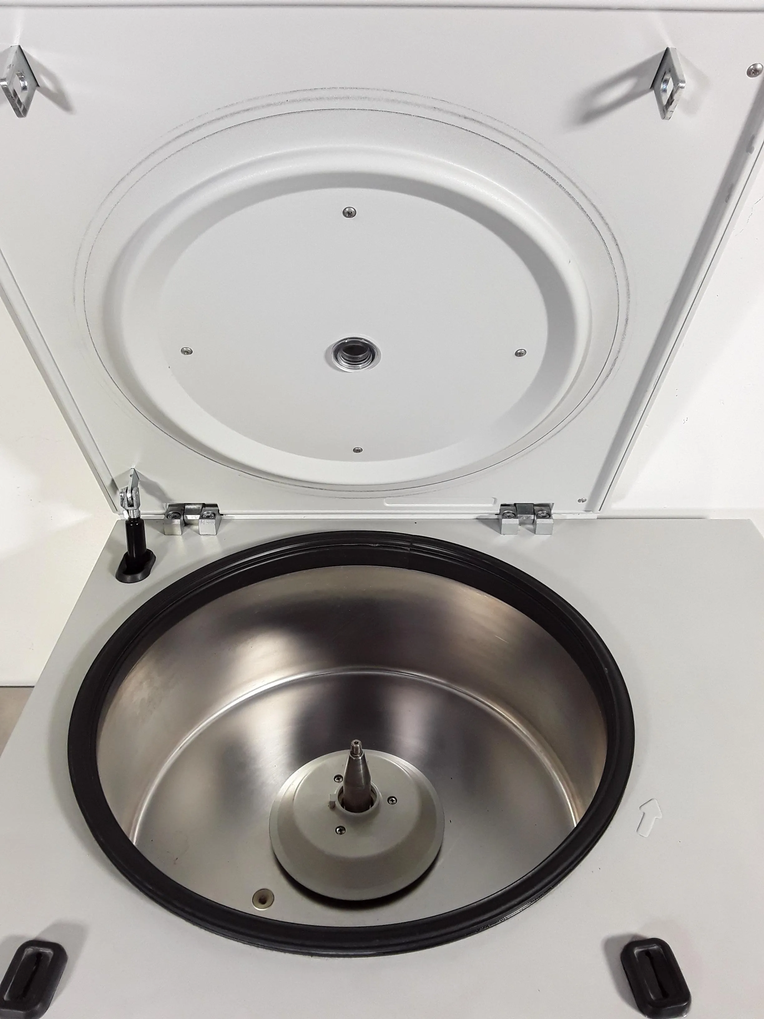 Eppendorf 5810 R Refrigerated Centrifuge - Benchtop Centrifuge