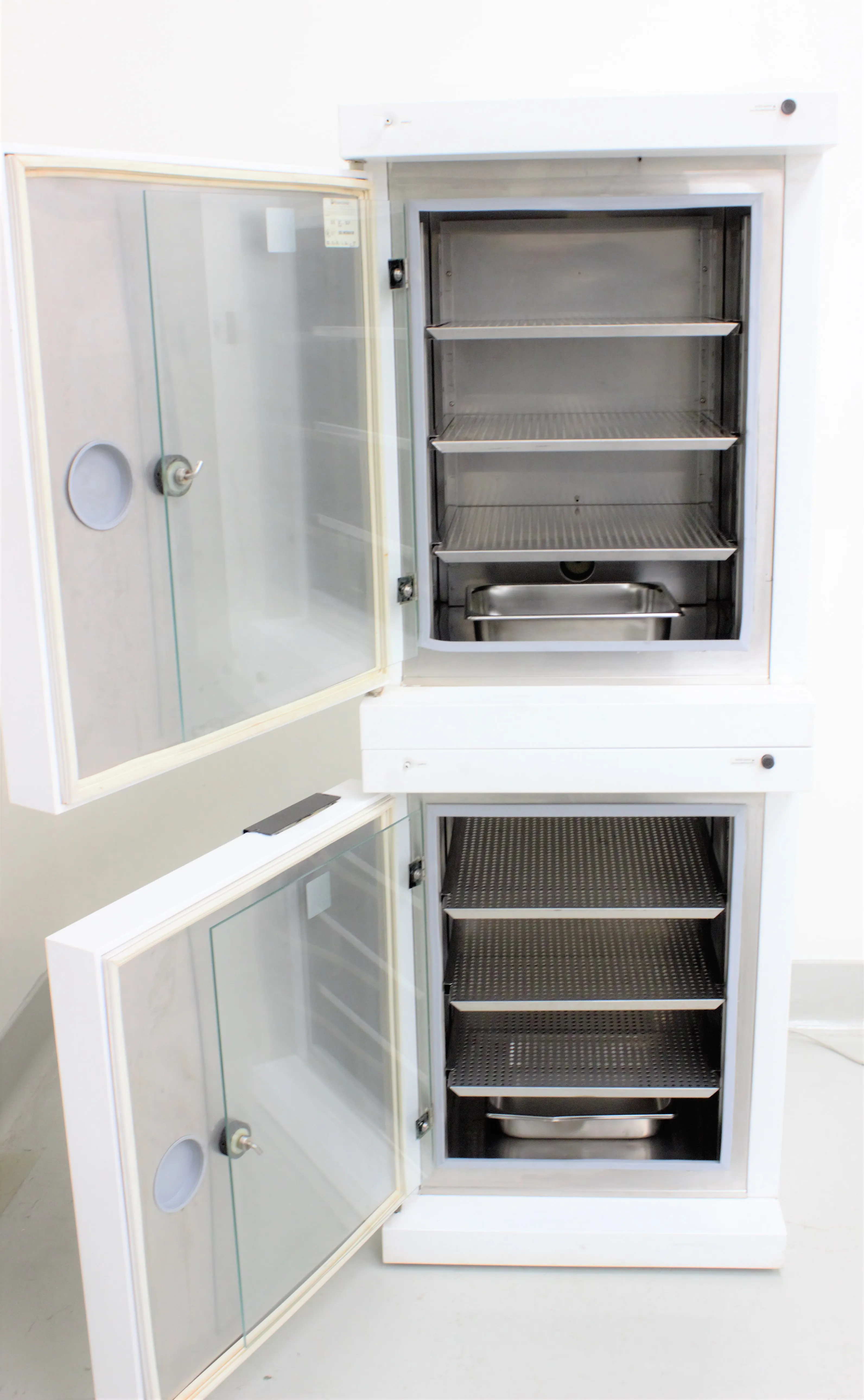 Napco 5430 CO2 Incubator Optimal Cell Growth in Water-Jacketed Unit