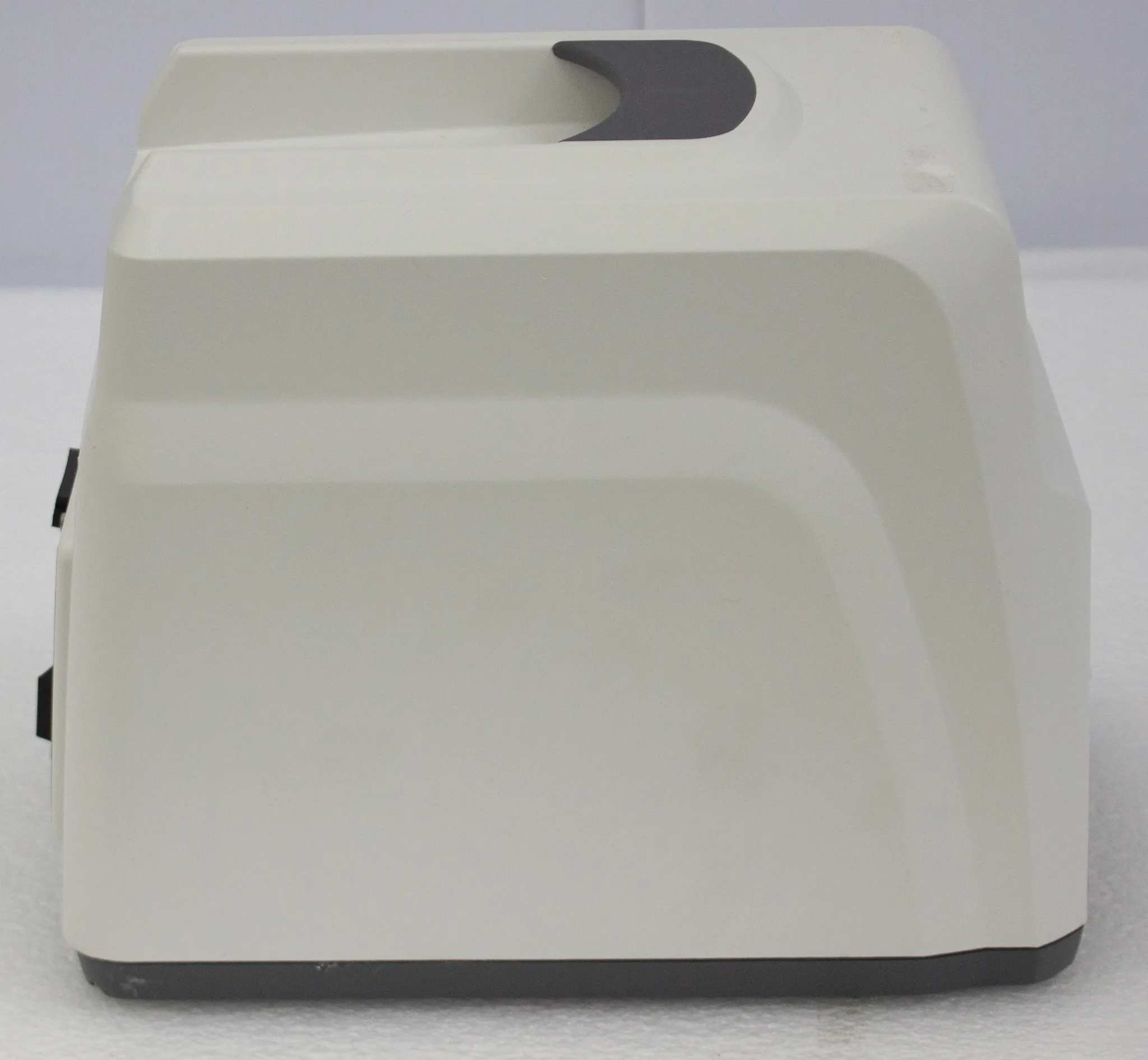 Cole Parmer 07522-20 Peristaltic Pump with 600 RPM Digital Drive