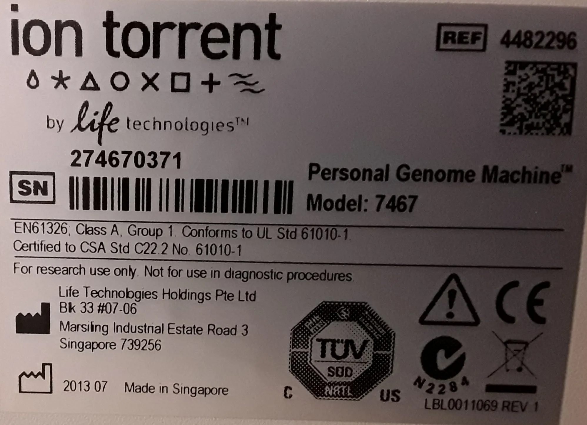 Ion Torrent Personal Genome Machine Model 7467 DNA Sequencer