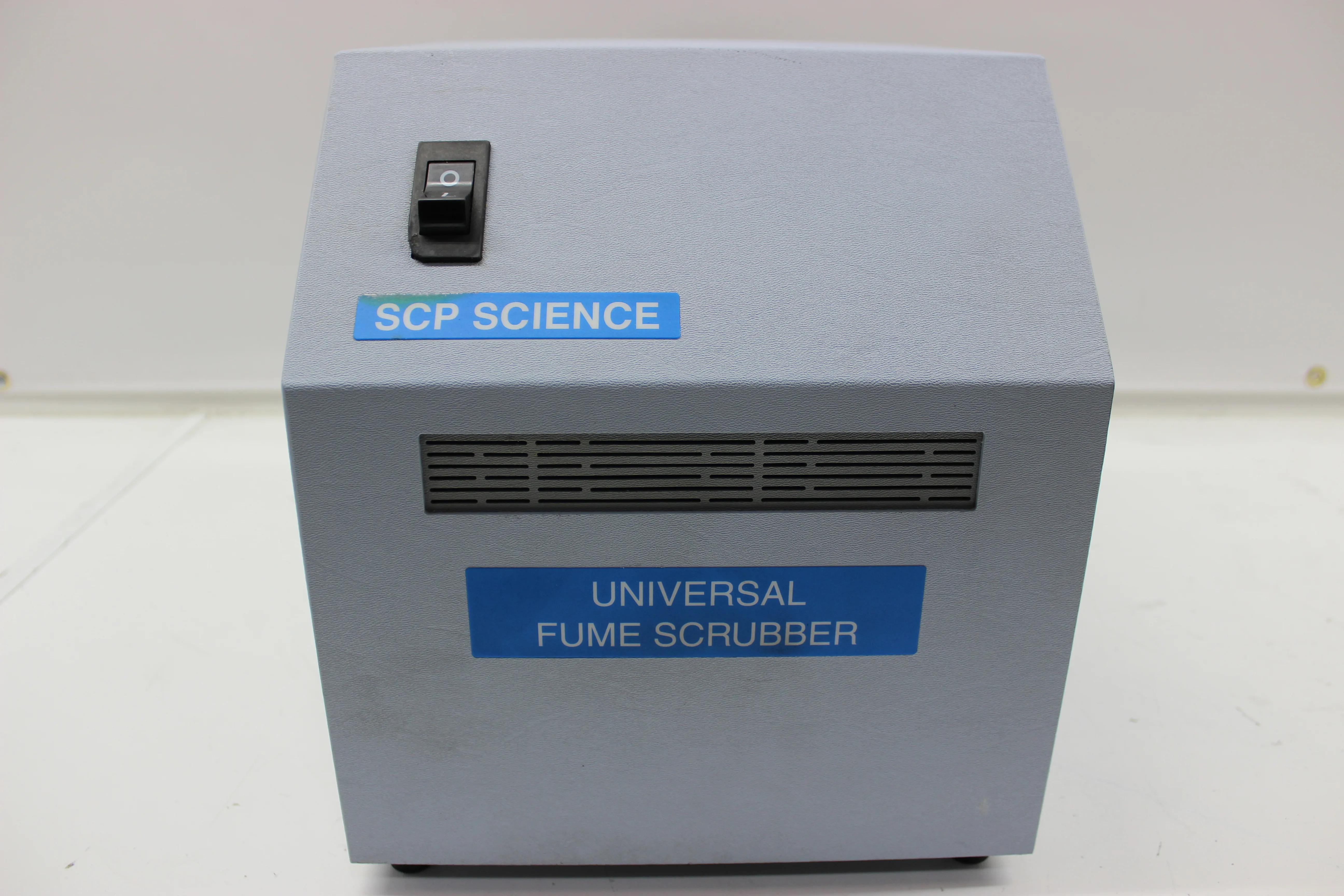 SCP Science Universal Fume Scrubber UFX0409280132