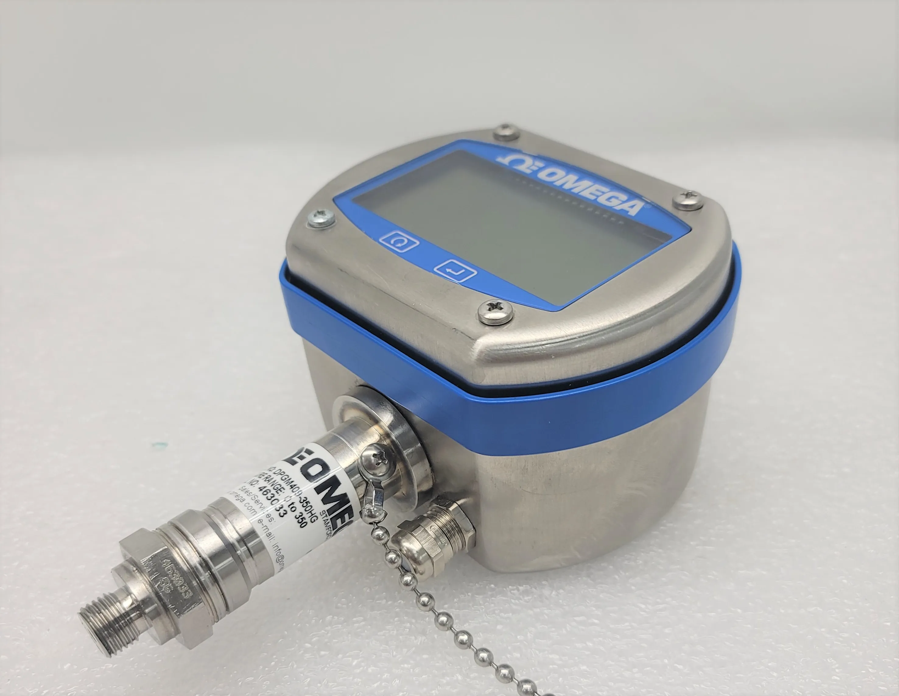 Omega DPGM409-350HG Digital Pressure Gauge with 0.08% Accuracy