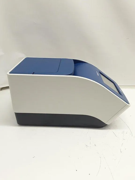 Applied Biosystems Veriti 96-Well Fast Thermal Cycler