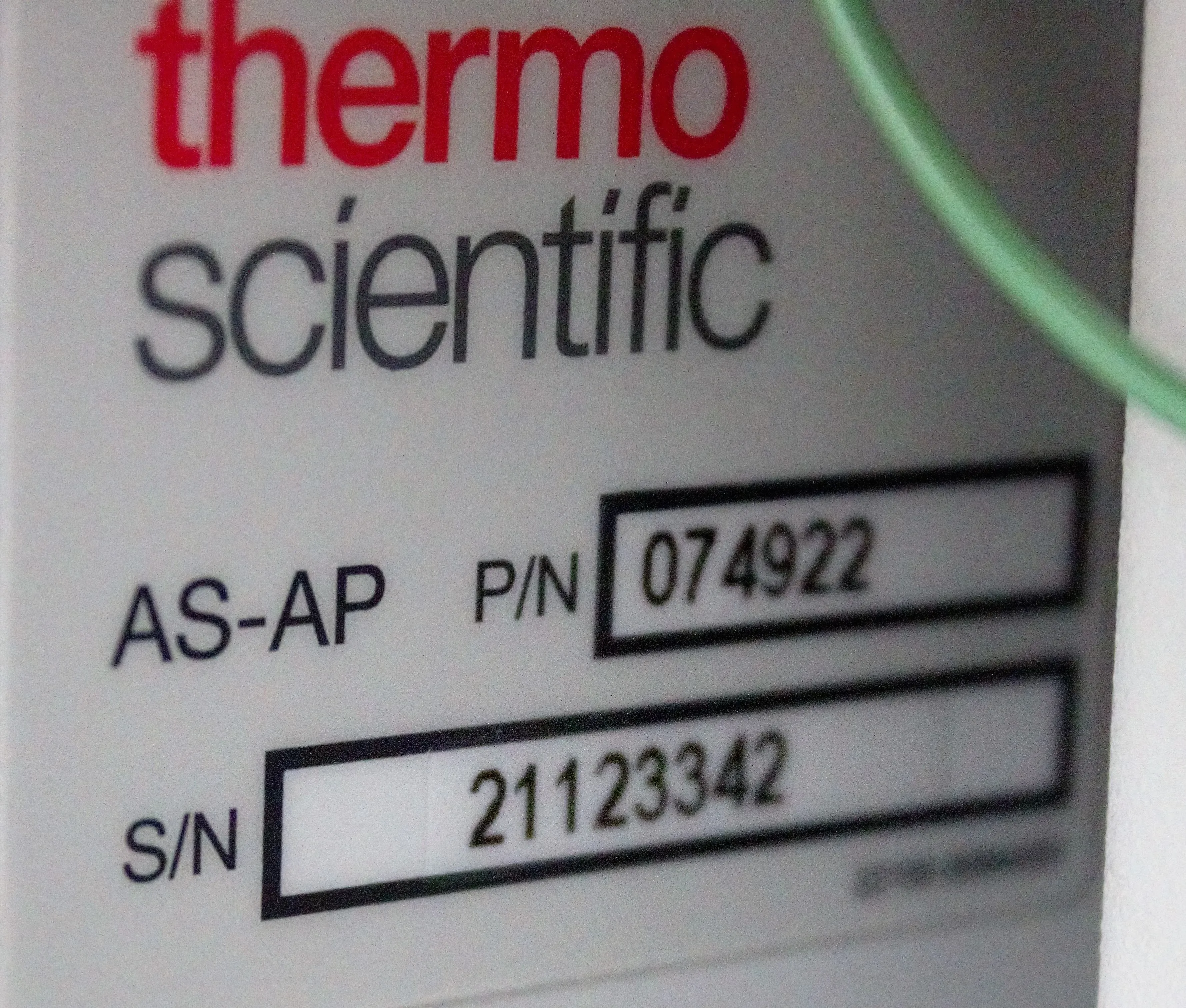 Thermo Dionex AS-AP Autosampler P/N 074925 HPLC / FPLC / GC / CE Auto Sampler Unit