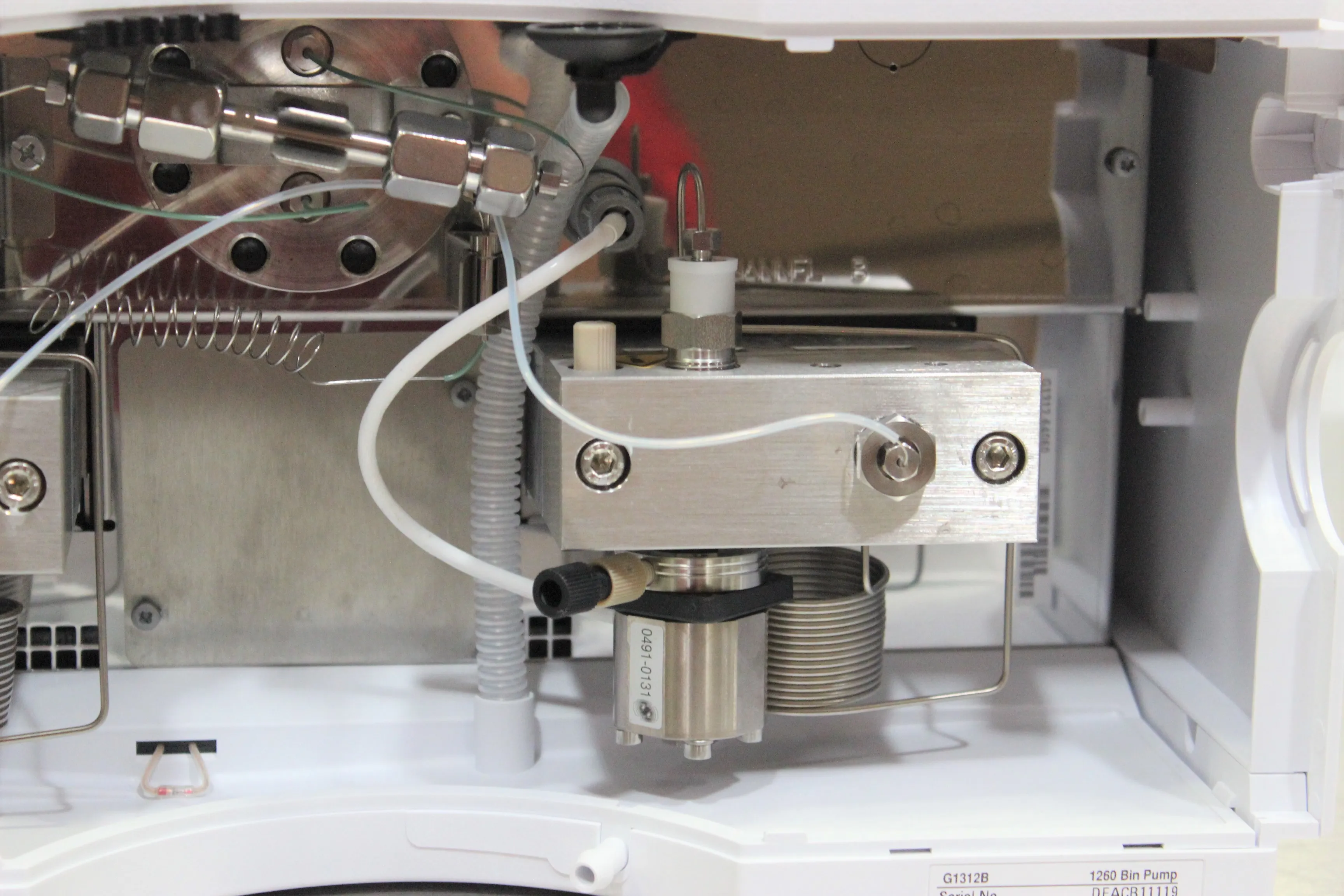 Agilent 1260 Infinity Binary Pump G1312B HPLC / FPLC / GC / CE
