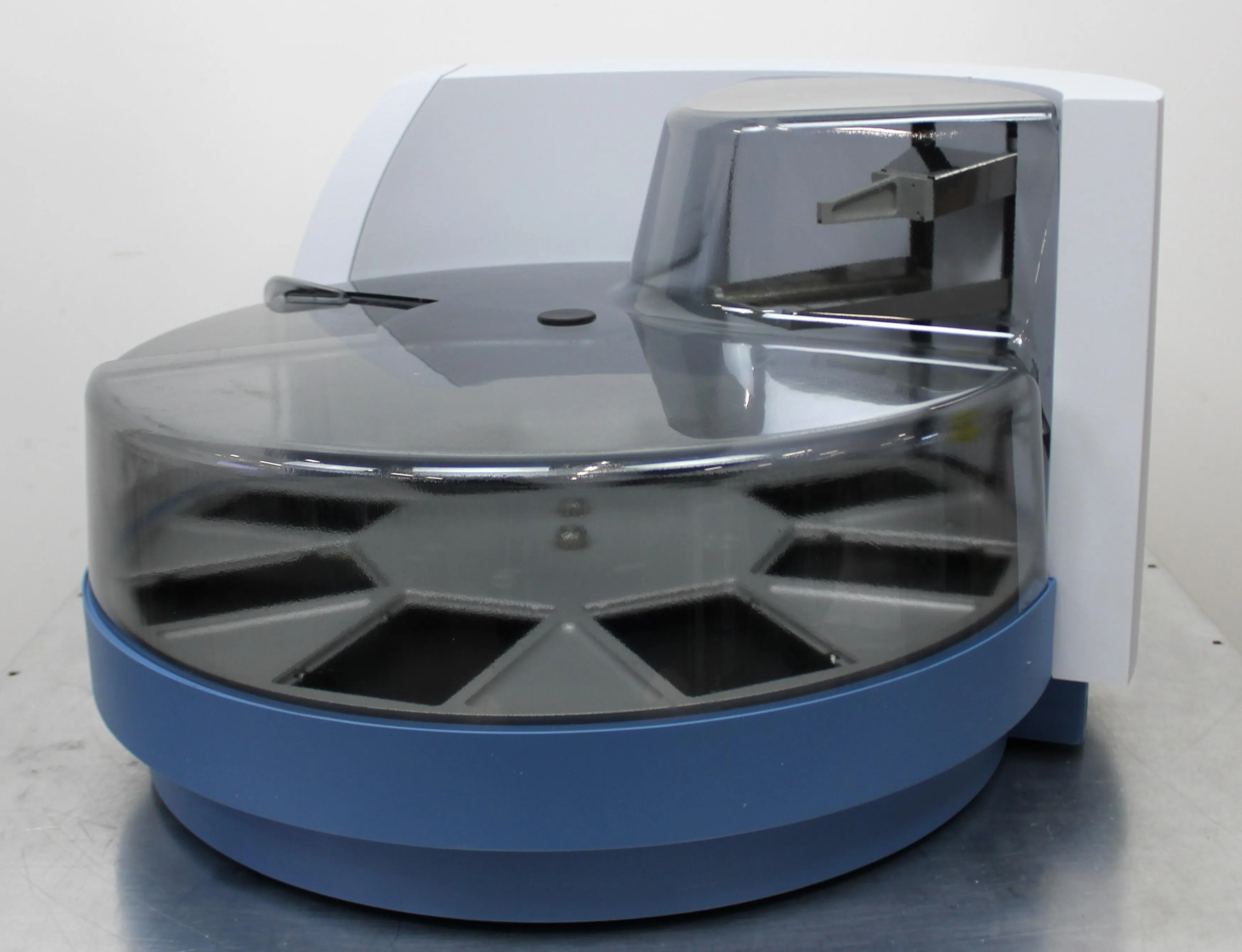 Thermo Fisher Scientific KingFisher Flex DNA Purification System 5400630 240V 50Hz/60Hz Used