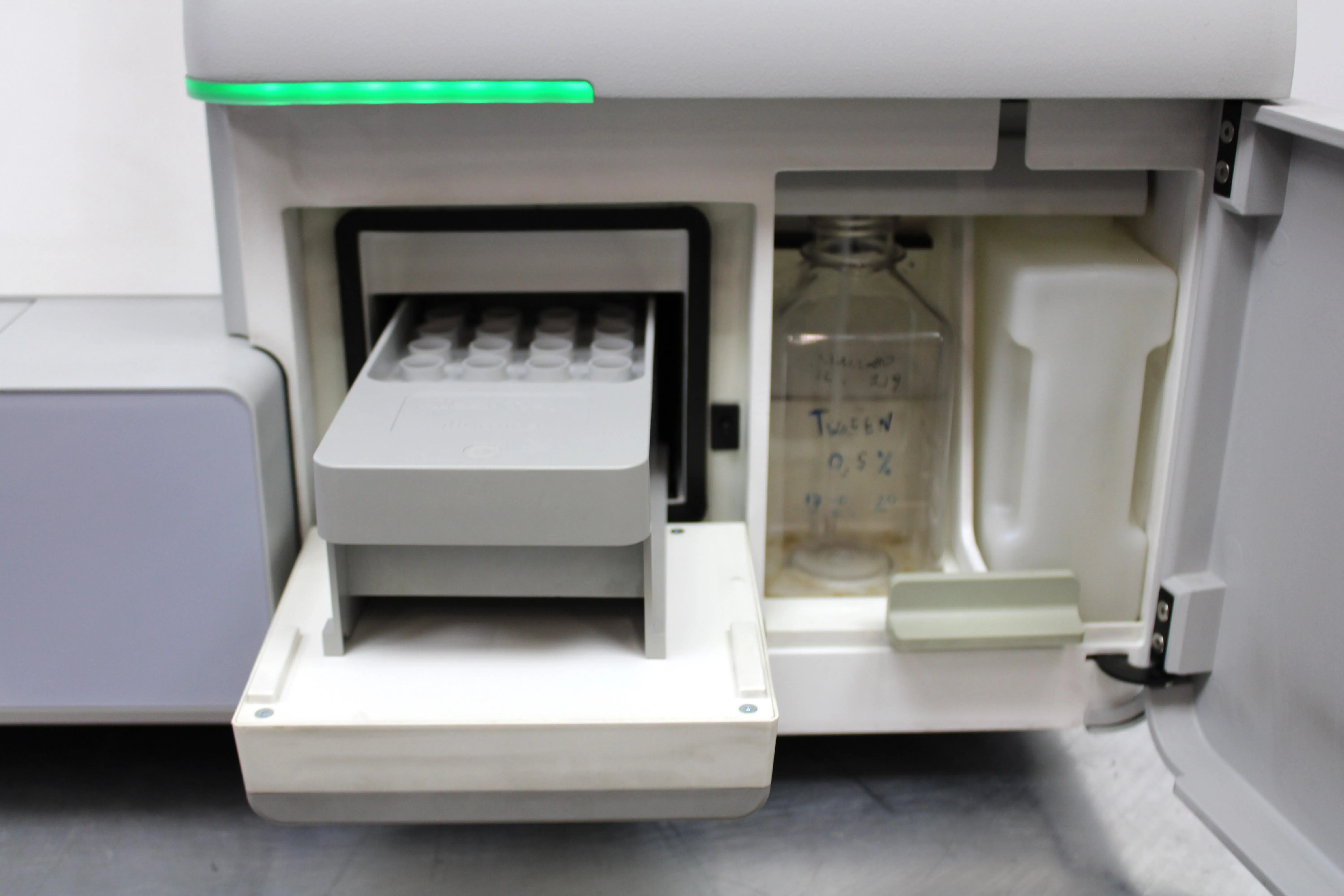 Illumina MiSeq FGx DNA Sequencer