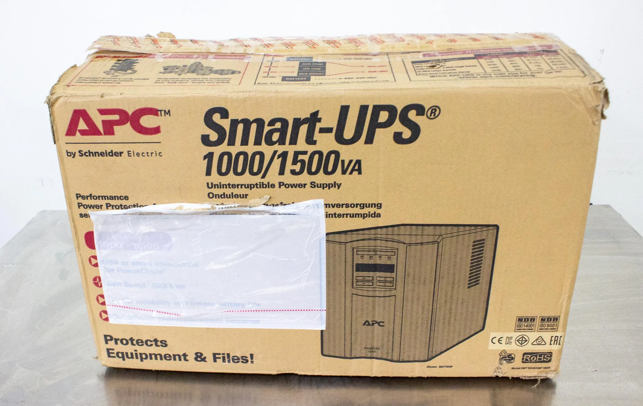 APC Smart-UPS 1500VA UPS Battery Backup