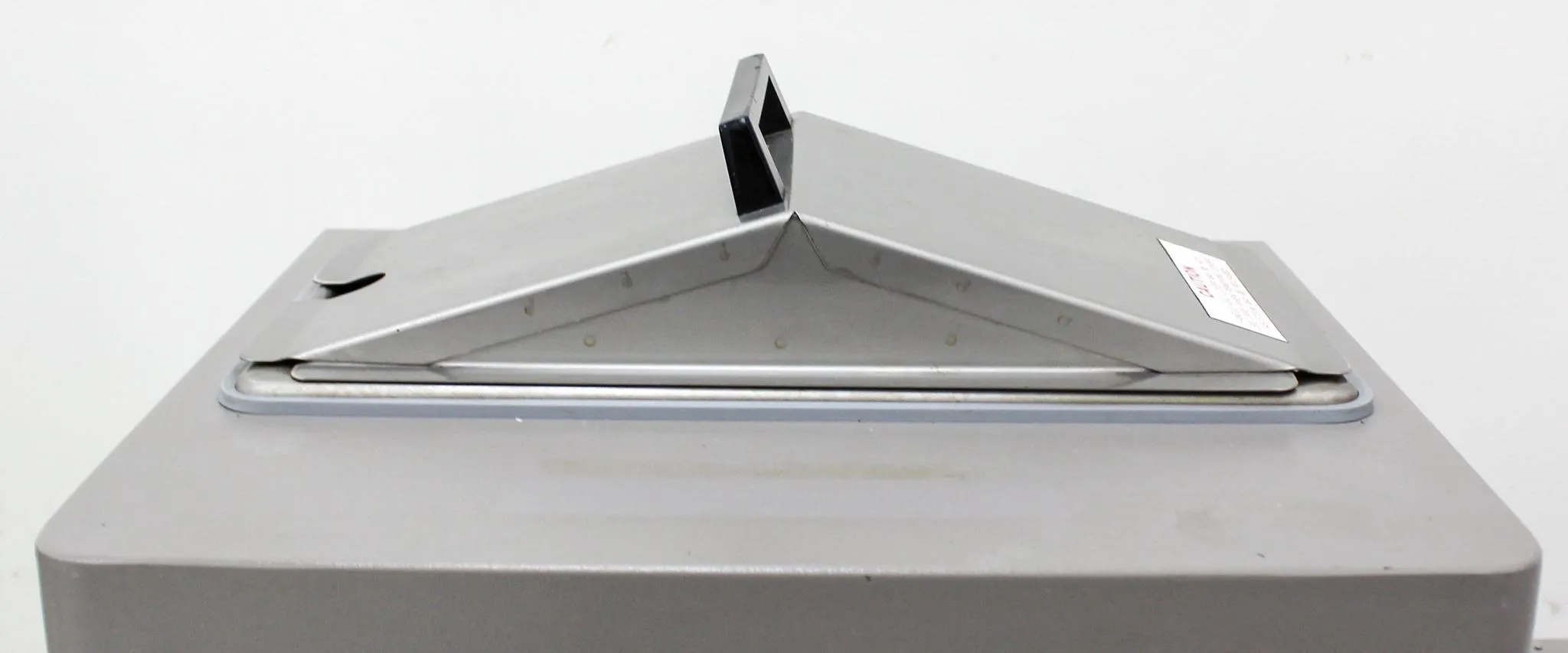VWR Scientific Digital Heated Water Bath Model: 1225