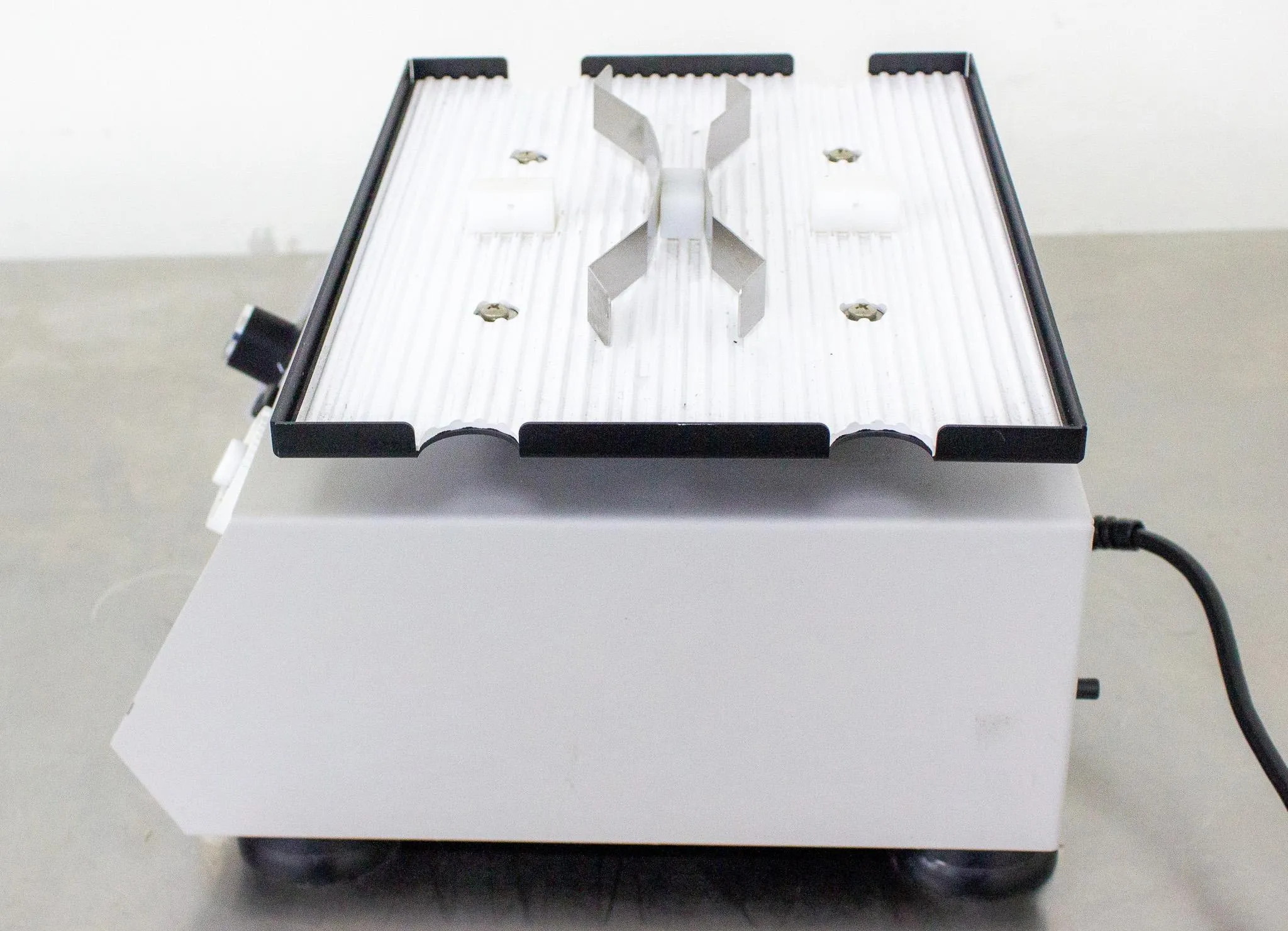 Lab-Line Titer Plate Shaker 4625