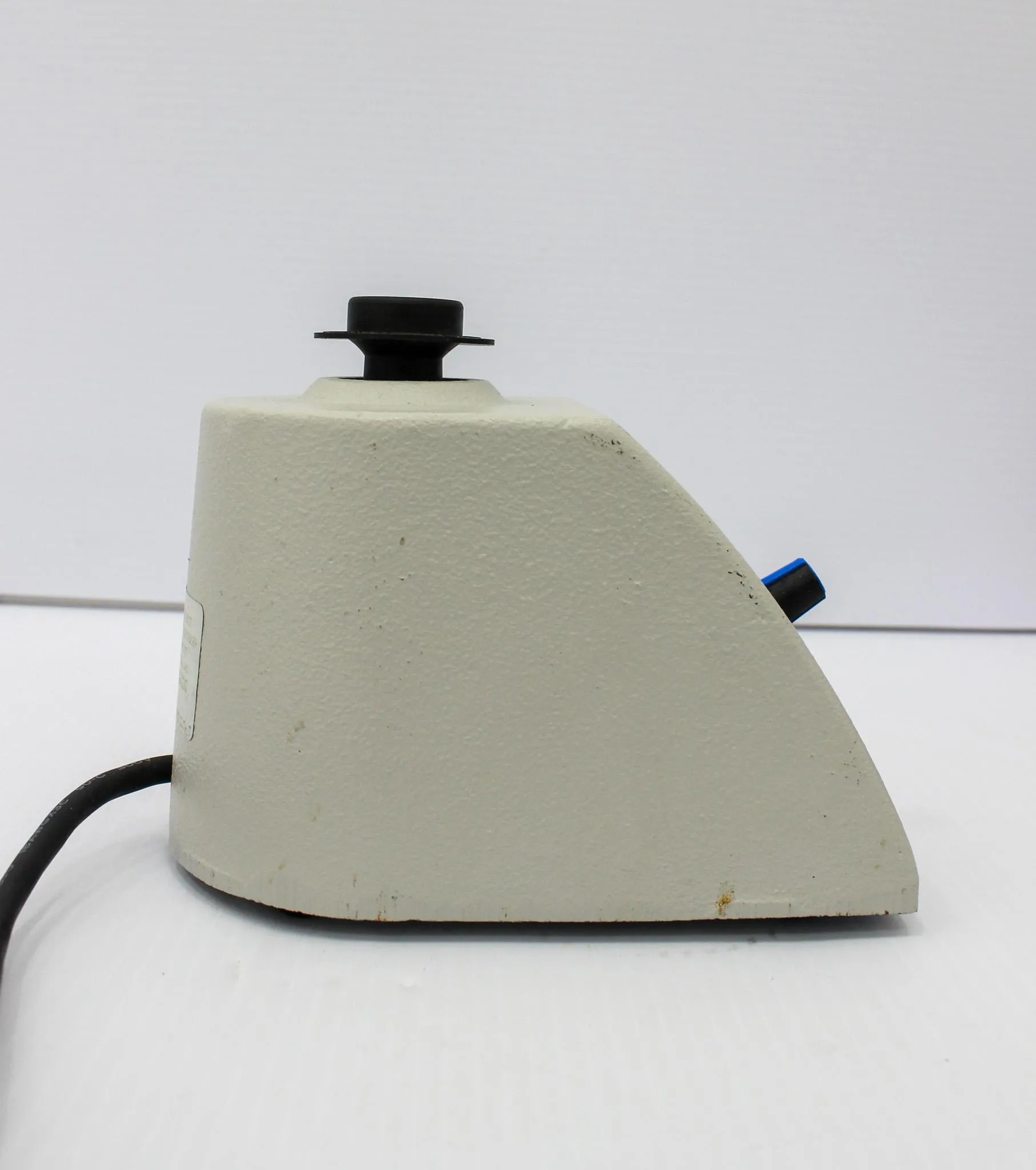 VWR Analog Mini Vortexer mixer Cat: 58816-121