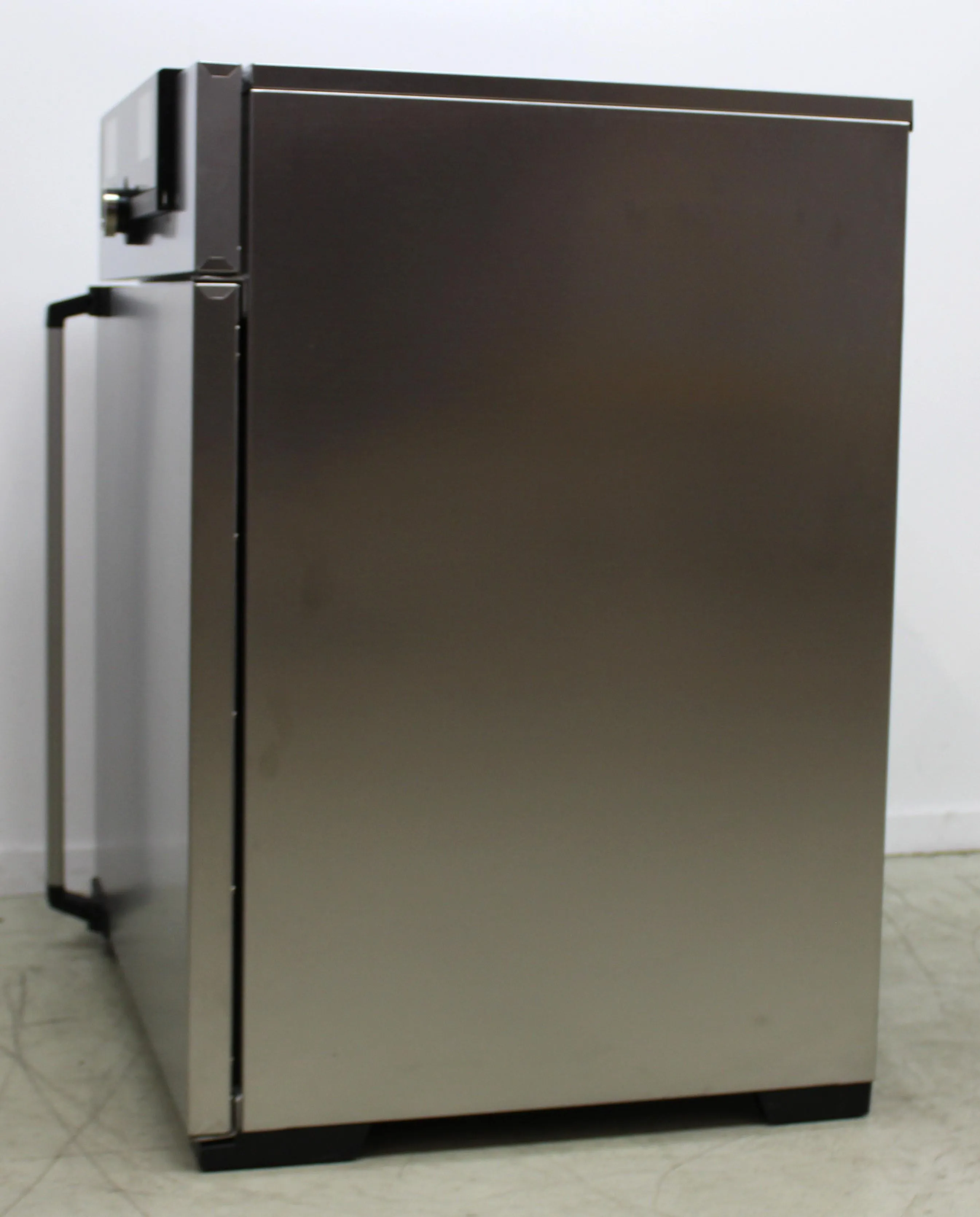 Memmert IPP110 Plus Cooled Incubator with Peltier Elements, V415.0114