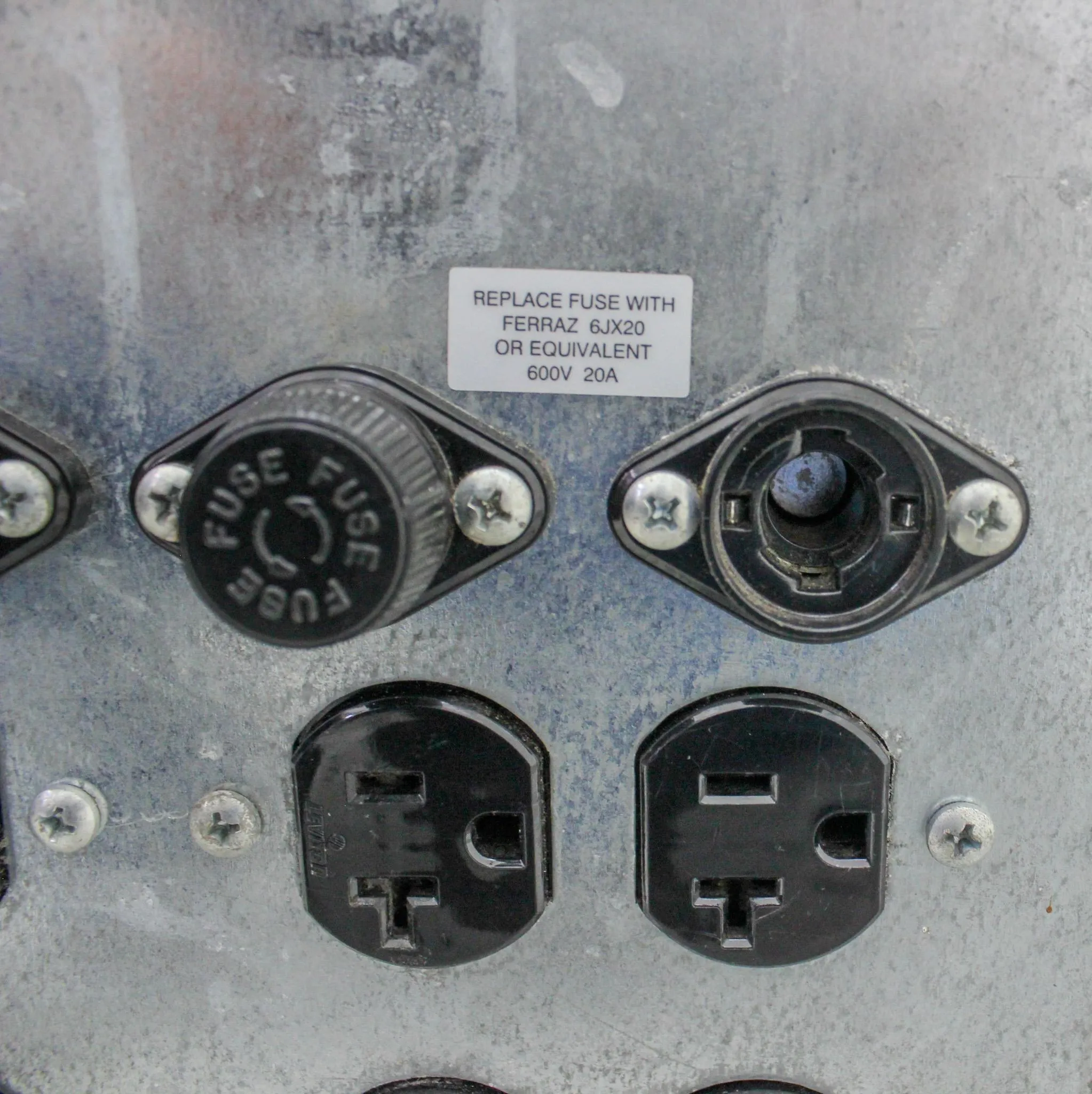 Toshiba 1600EP Series UPS