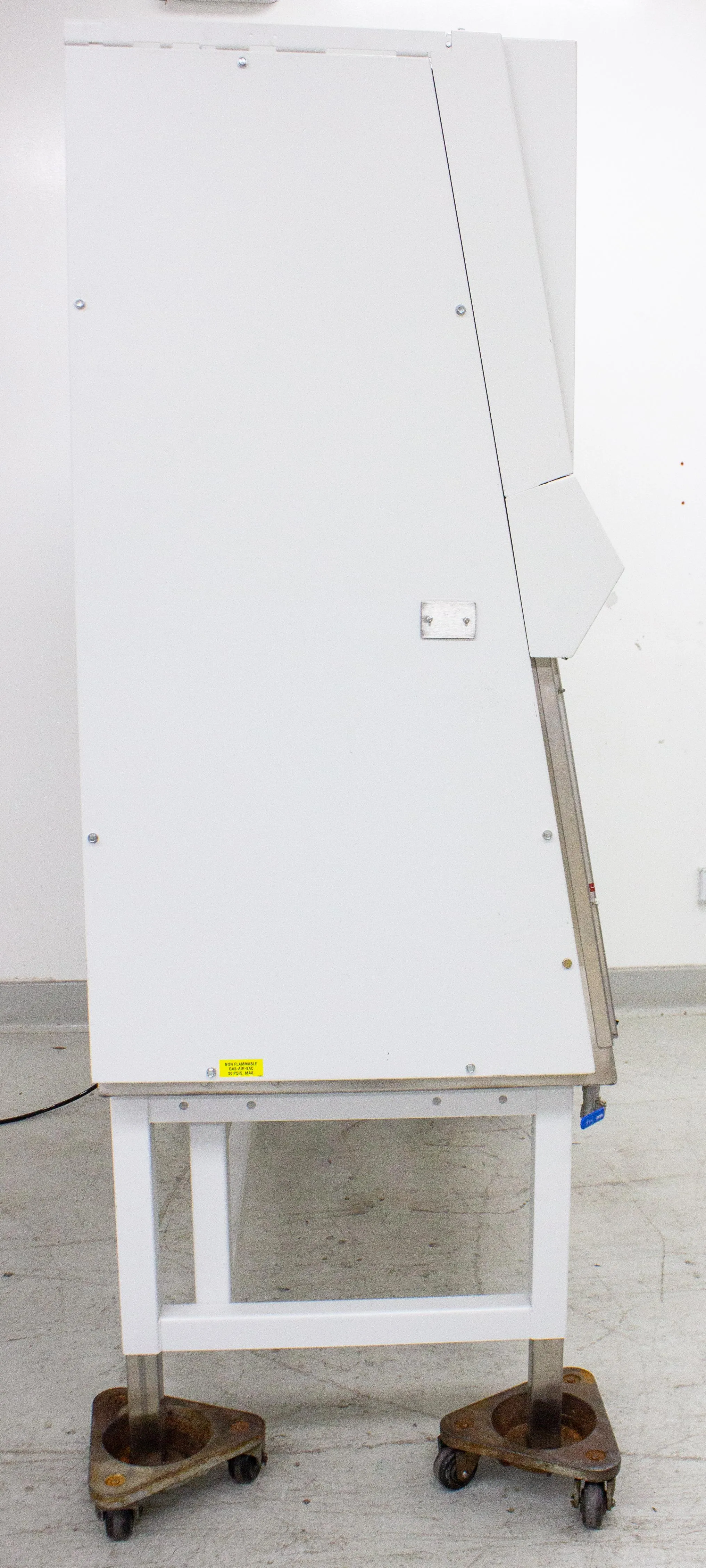 The Baker Company SterilGARD SG603-HE Class II Type A2 Biosafety Cabinet