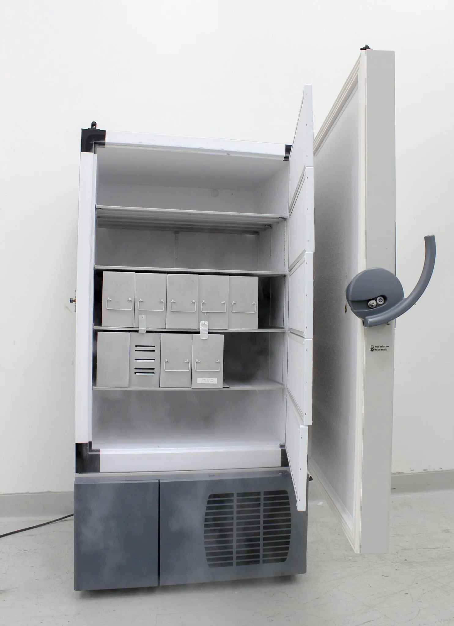 Thermo Fisher Scientific UXF series Ultra Low Freezer UXF60086A