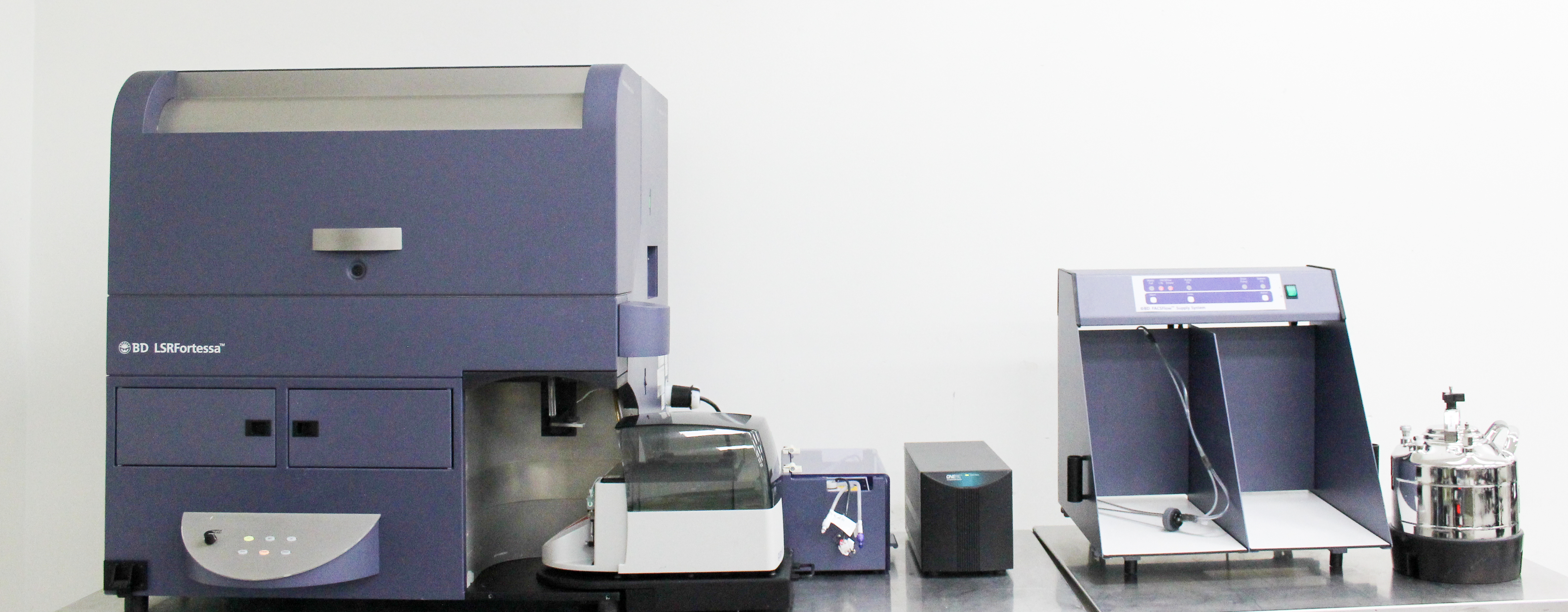 BD LSRFortessa Cell Analyzer 649225 Flow Cytometry - 3373913